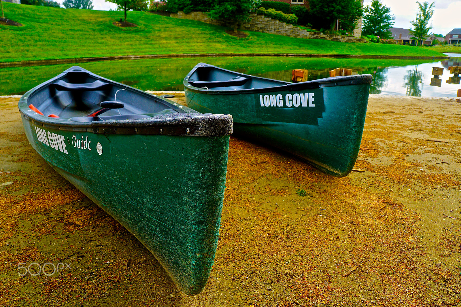 Tamron 18-200mm F3.5-6.3 Di III VC sample photo. Rowing on shore photography