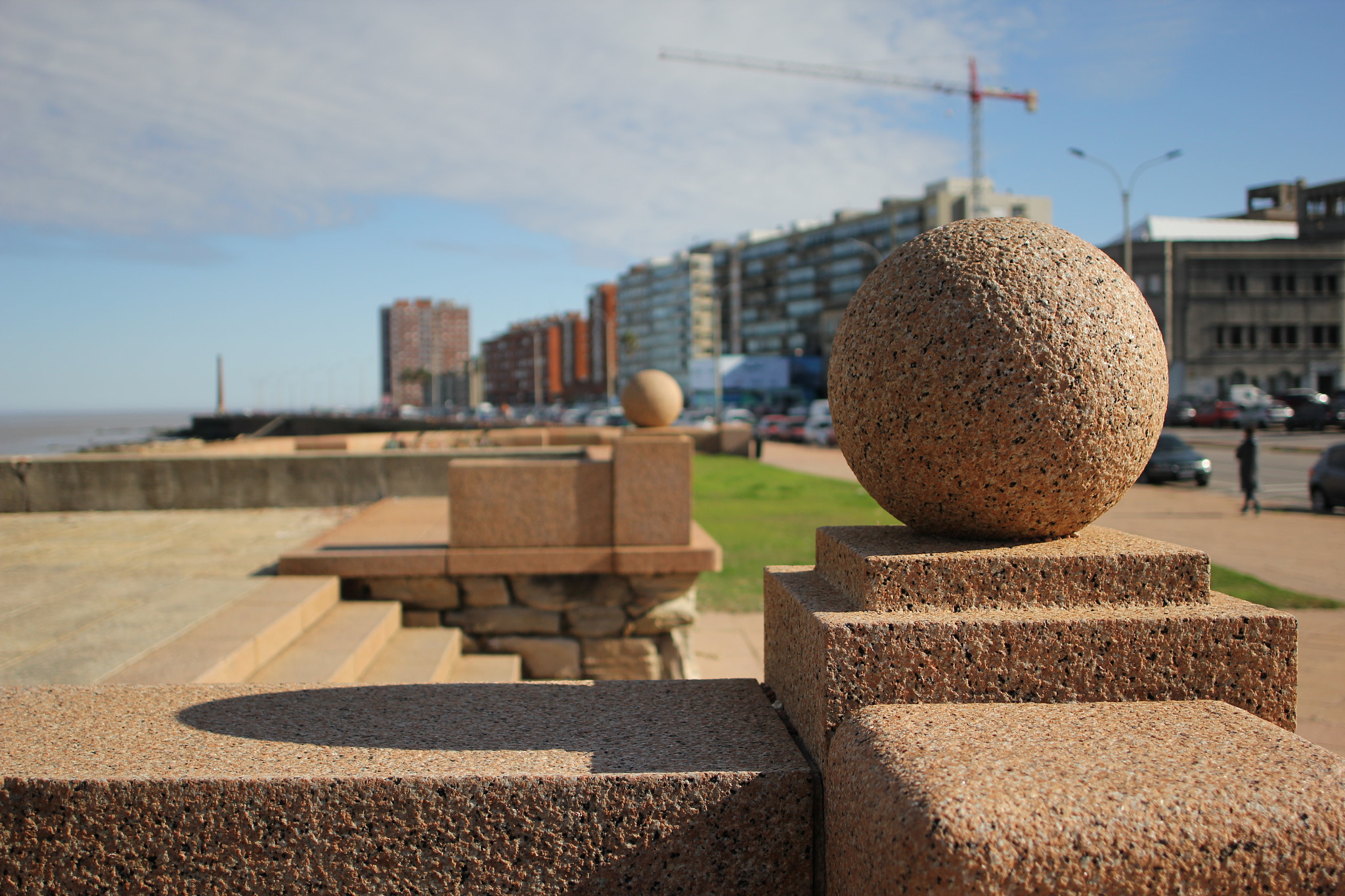 Canon EF 24mm F2.8 IS USM sample photo. Antigua muralla de montevideo photography