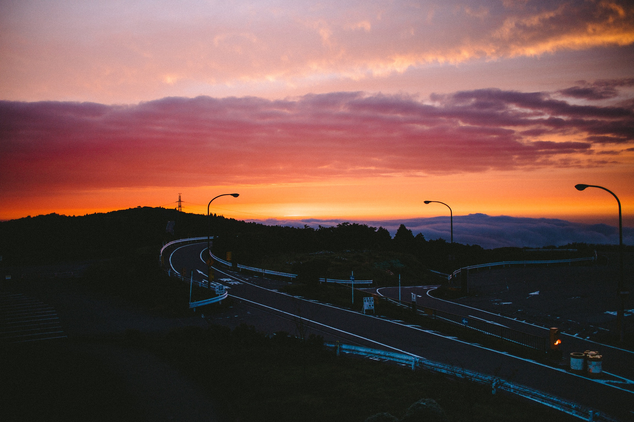 Canon EOS 5DS R + Canon EF 35mm F1.4L USM sample photo. Beautiful sunrise in hakone photography