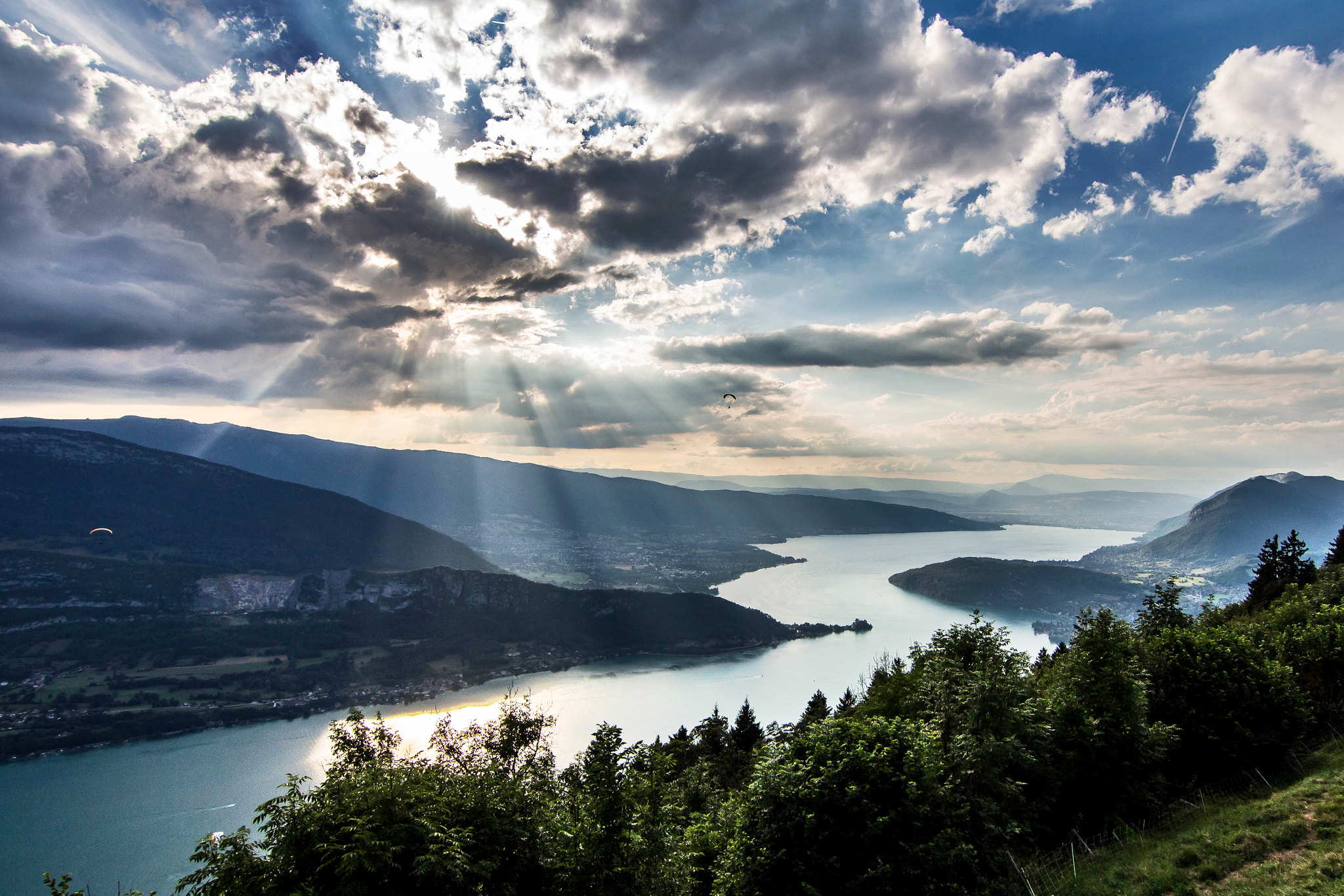 Canon EOS 100D (EOS Rebel SL1 / EOS Kiss X7) sample photo. Lake annecy photography
