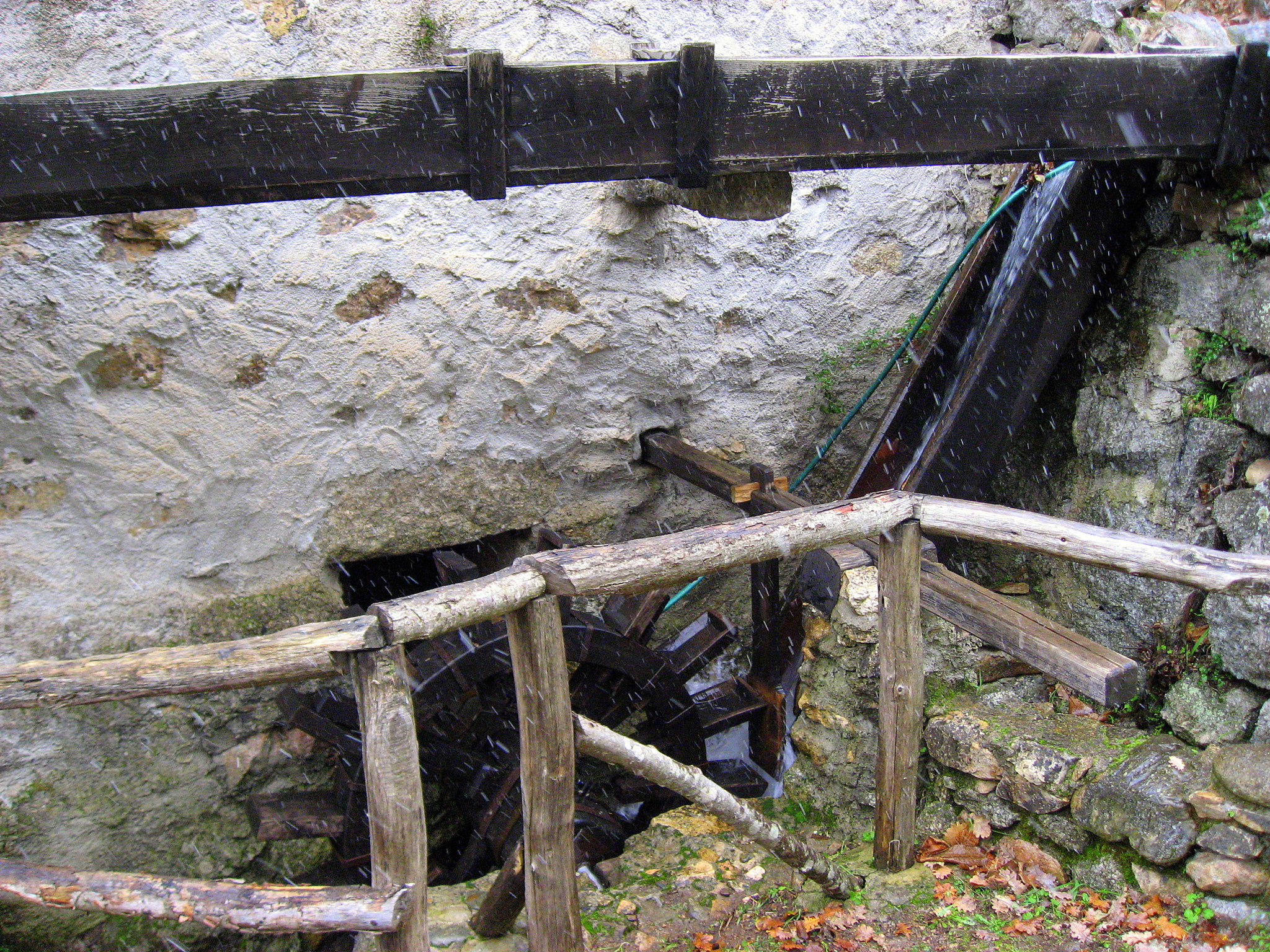 Canon DIGITAL IXUS 800 IS sample photo. Watermill photography
