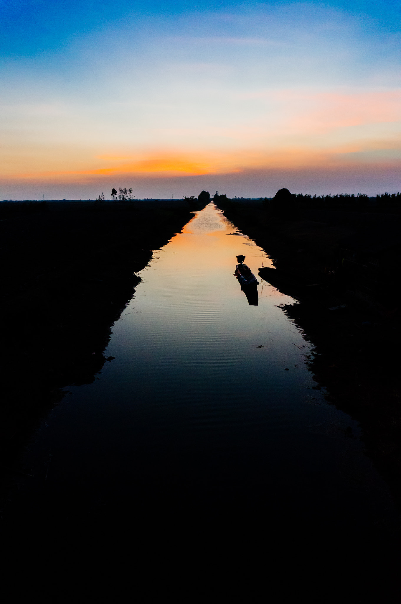 Sony Alpha NEX-F3 sample photo. Dying river photography