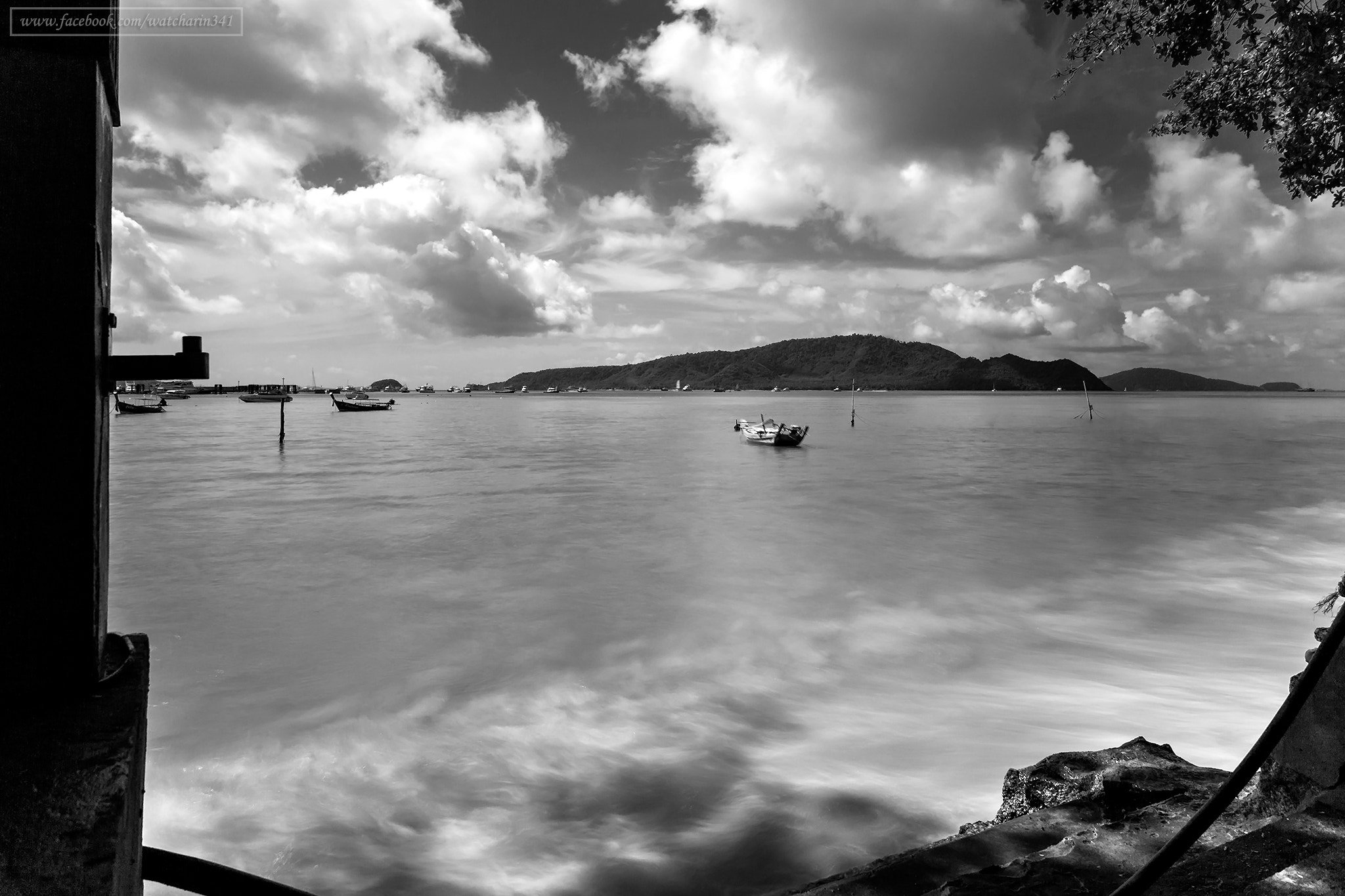 Canon EOS 600D (Rebel EOS T3i / EOS Kiss X5) + Canon EF-S 10-18mm F4.5–5.6 IS STM sample photo. Chalong bay pier , phuket , thailand photography