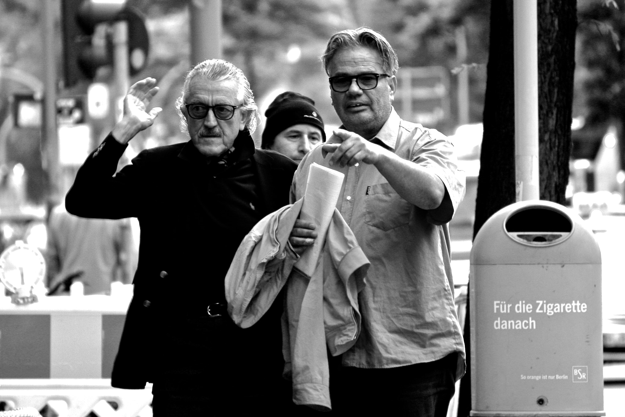 Canon EOS 40D sample photo. Yello on street photography