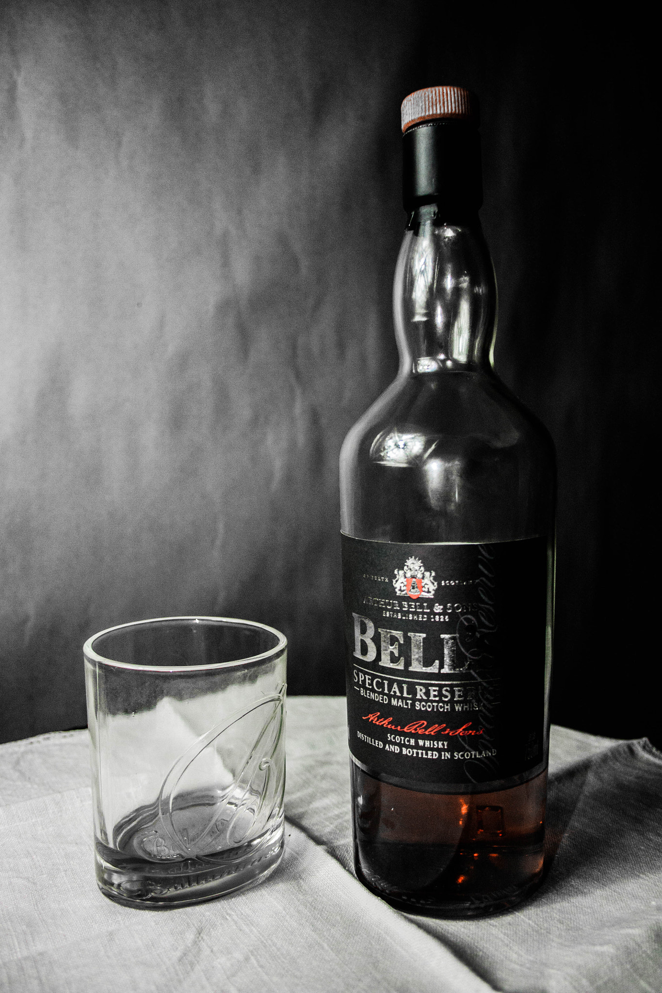 Canon EOS 450D (EOS Rebel XSi / EOS Kiss X2) sample photo. Bells and the glass photography