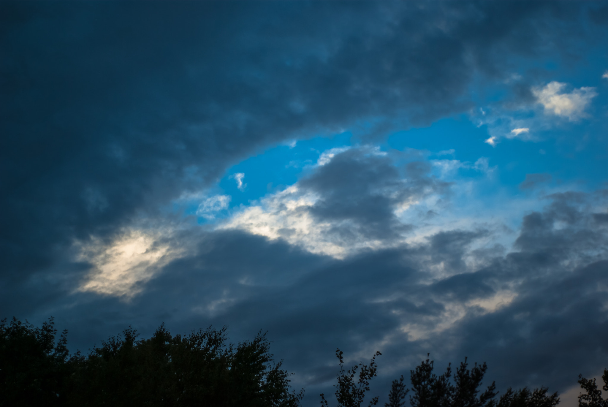 Pentax K10D + A Series Lens sample photo. After the storm photography
