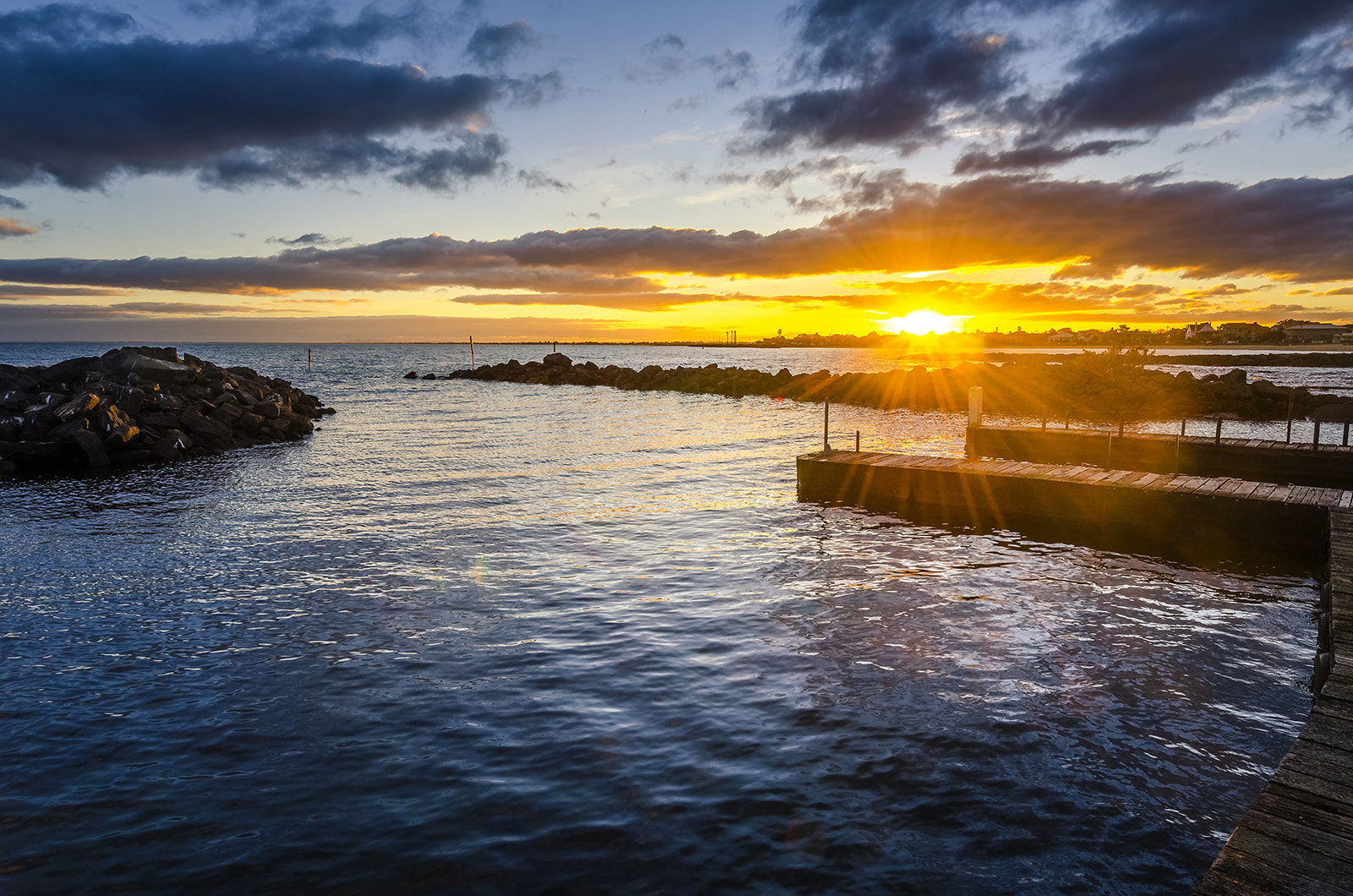 Nikon AF-S Nikkor 14-24mm F2.8G ED sample photo. Port williamstown photography