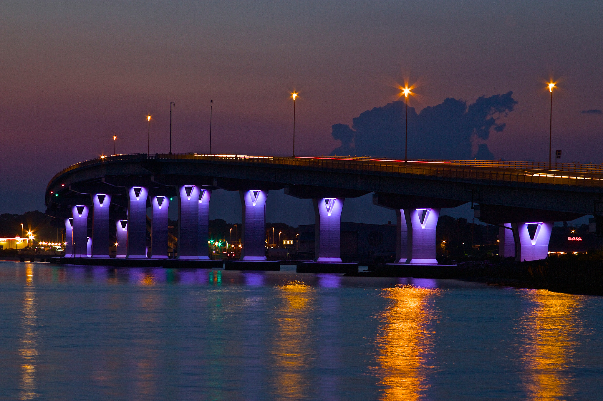 Canon EF 28-135mm F3.5-5.6 IS USM sample photo. 9th street bridge photography