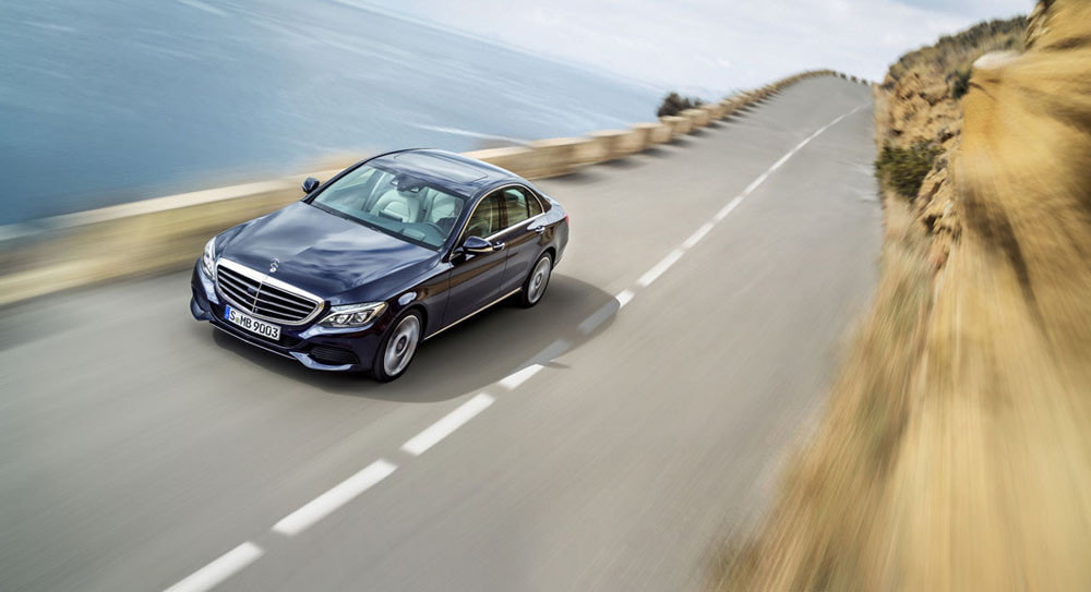 Vario-Elmar 30-90 sample photo. Mercedes-benz c 300 bluetec hybrid, exclusive line, cavansitblau photography