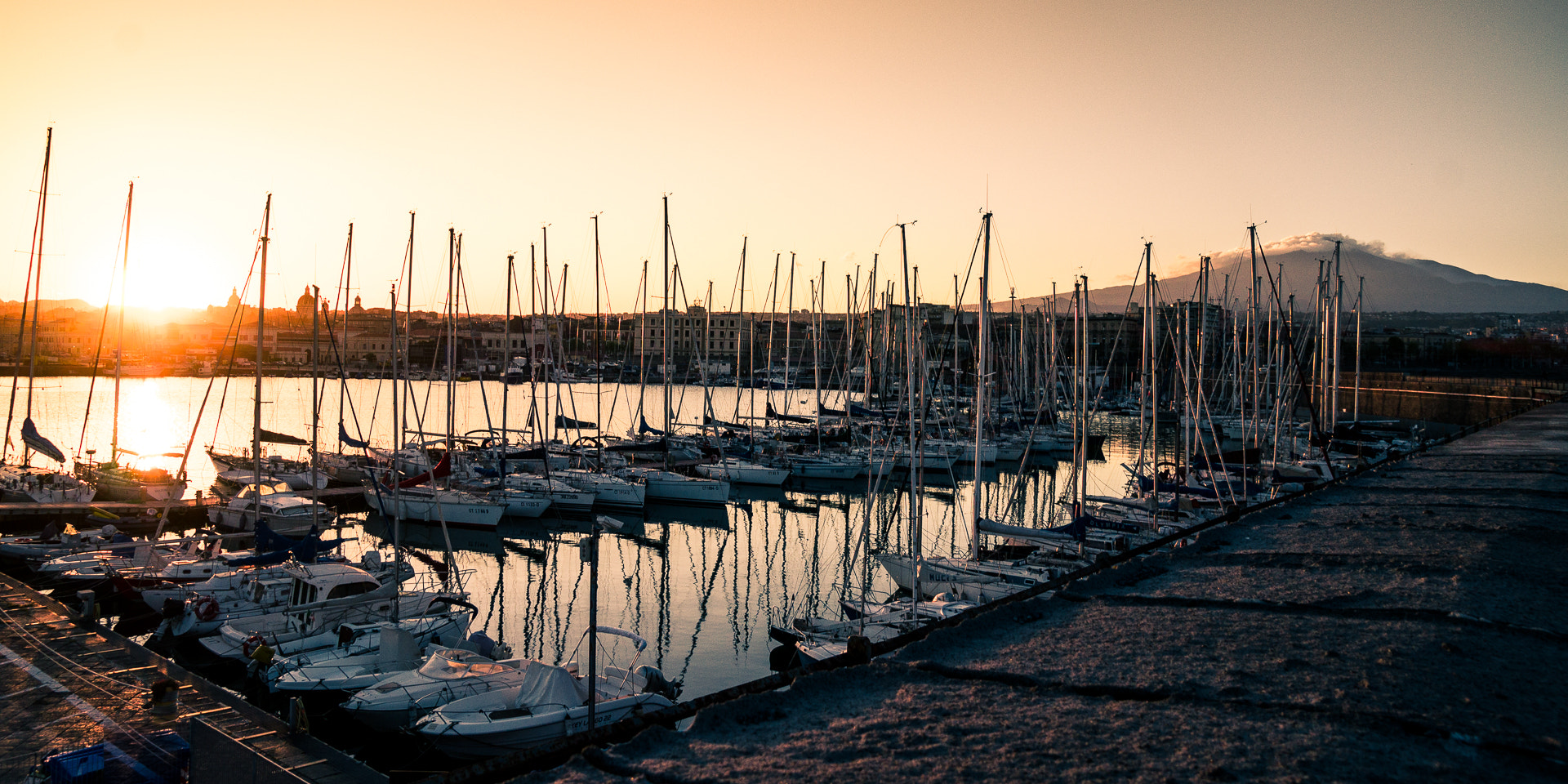 Sony DT 16-105mm F3.5-5.6 sample photo. Etna, catania's port, sicily photography