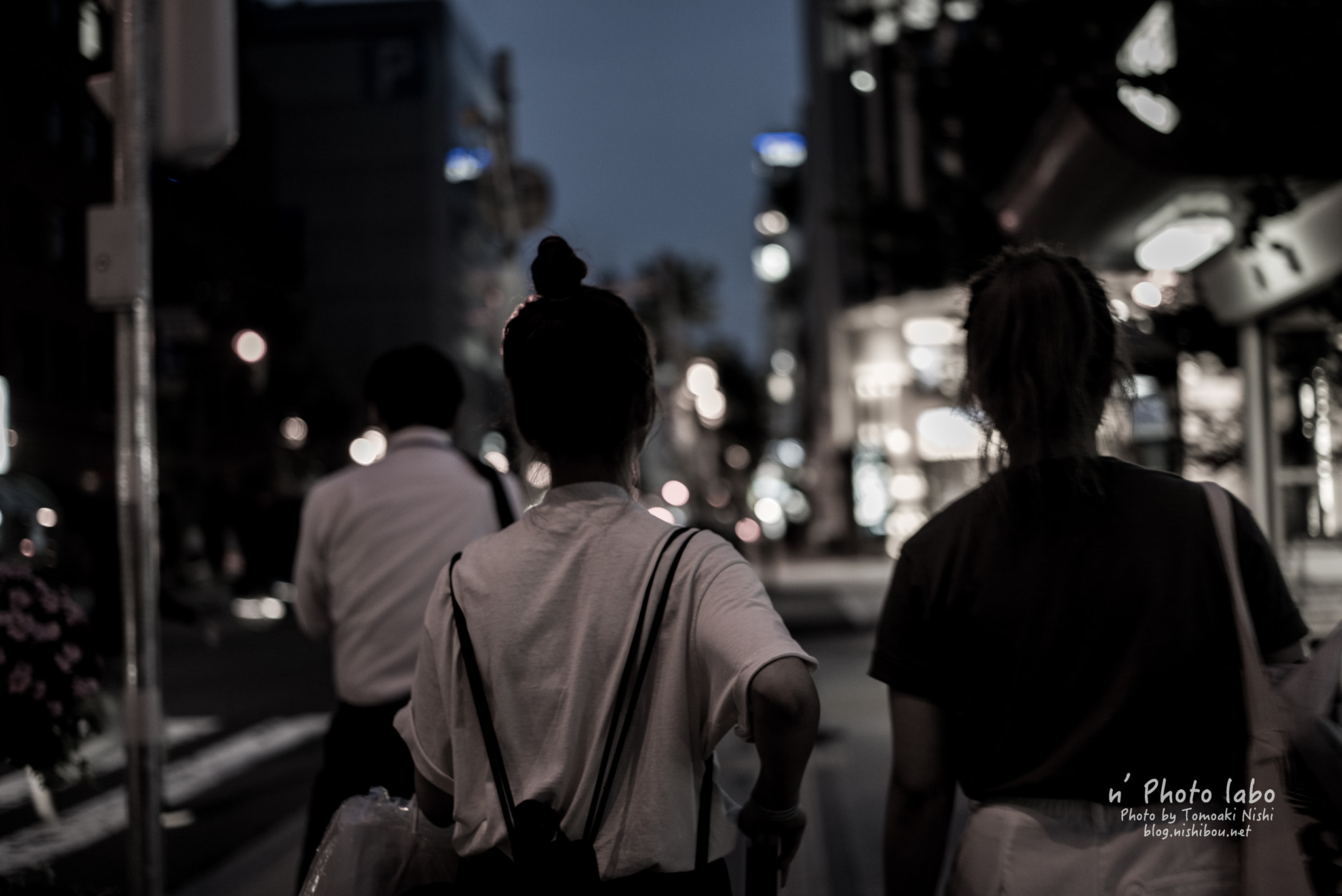 E 50mm F2 sample photo. お団子頭 photography