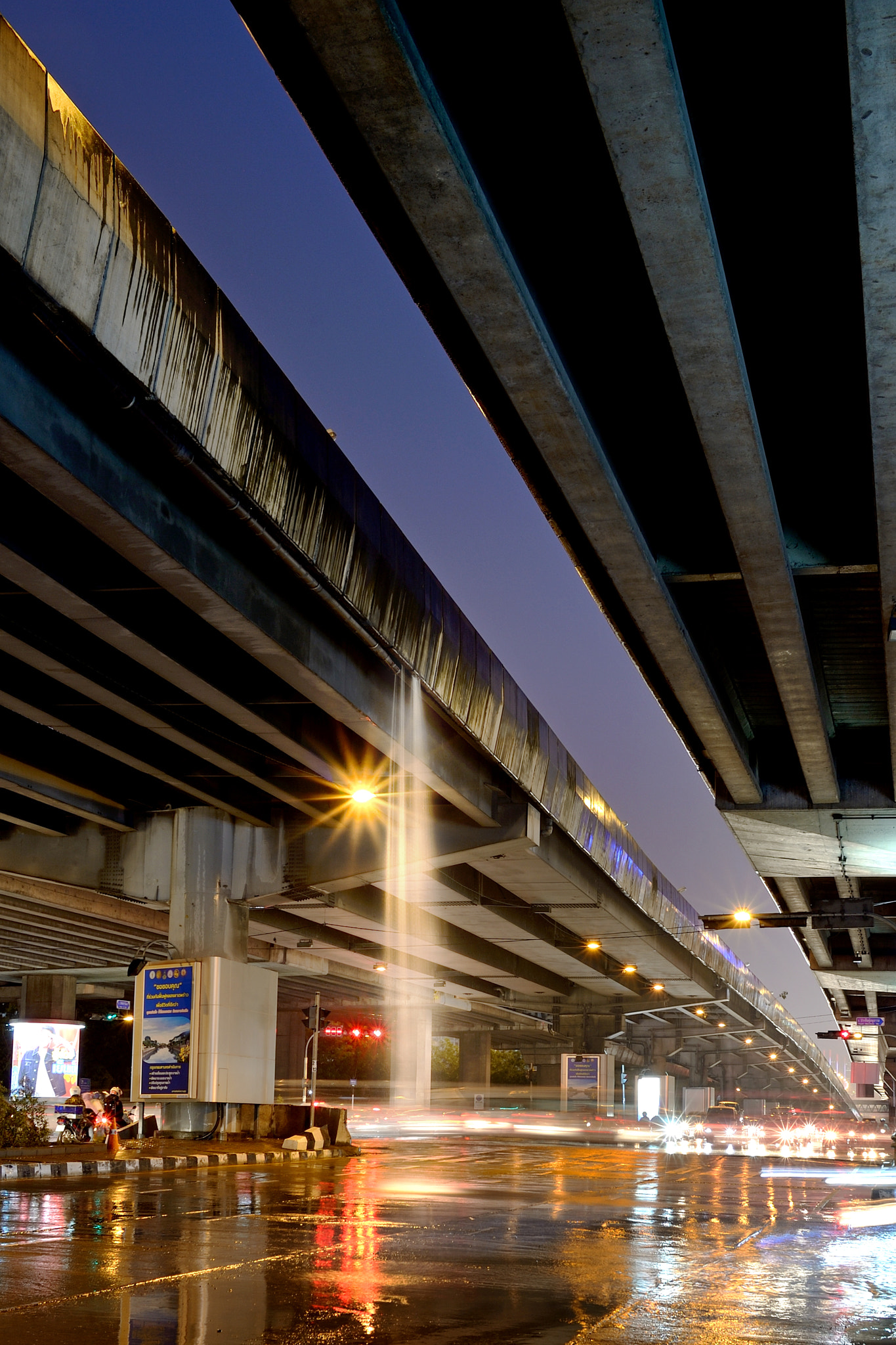 Nikon Df + Nikon AF-S Nikkor 28mm F1.8G sample photo. ิbangkok waterfall photography