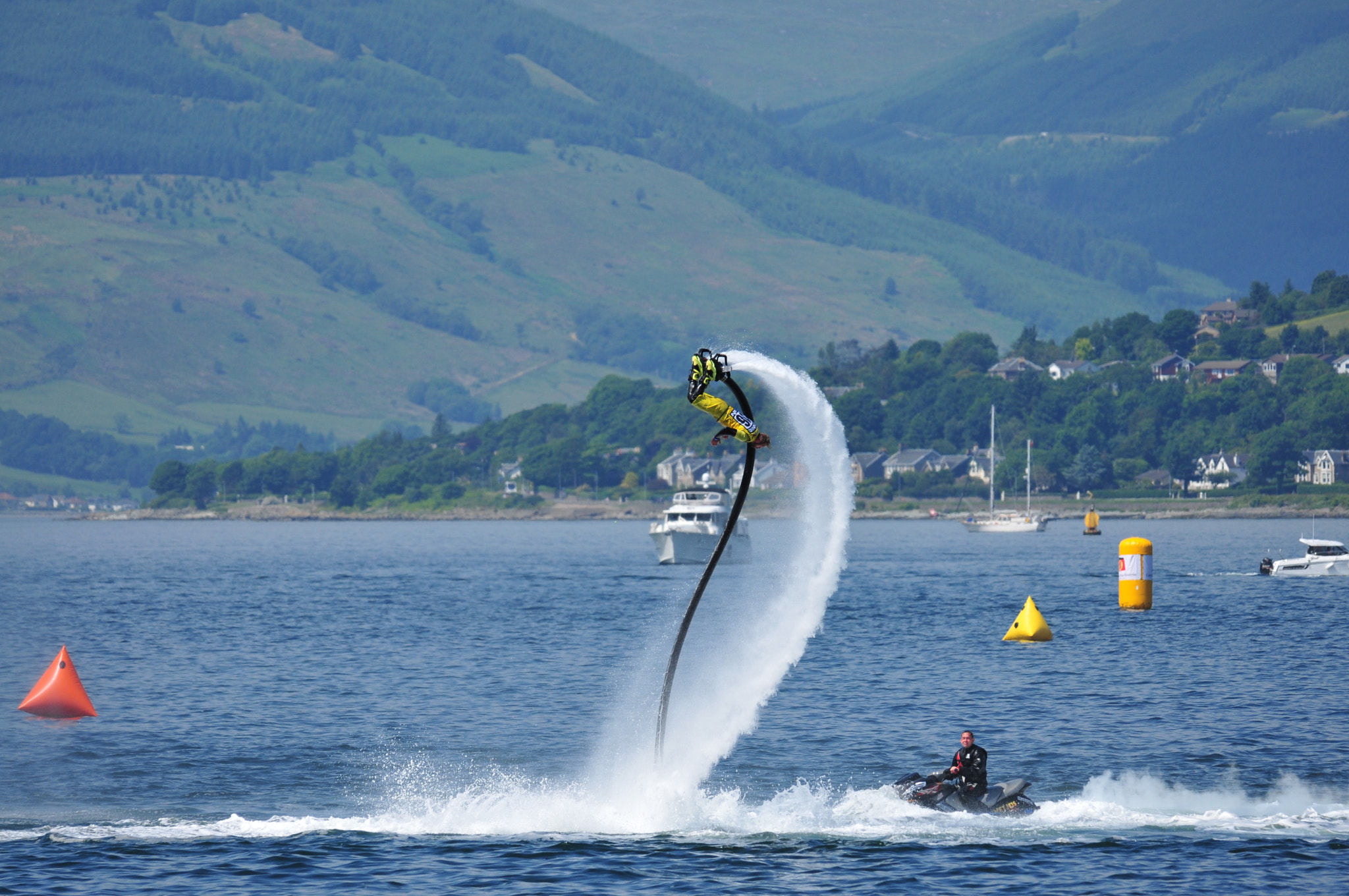 Sigma 120-400mm F4.5-5.6 DG OS HSM sample photo. Very skilful photography