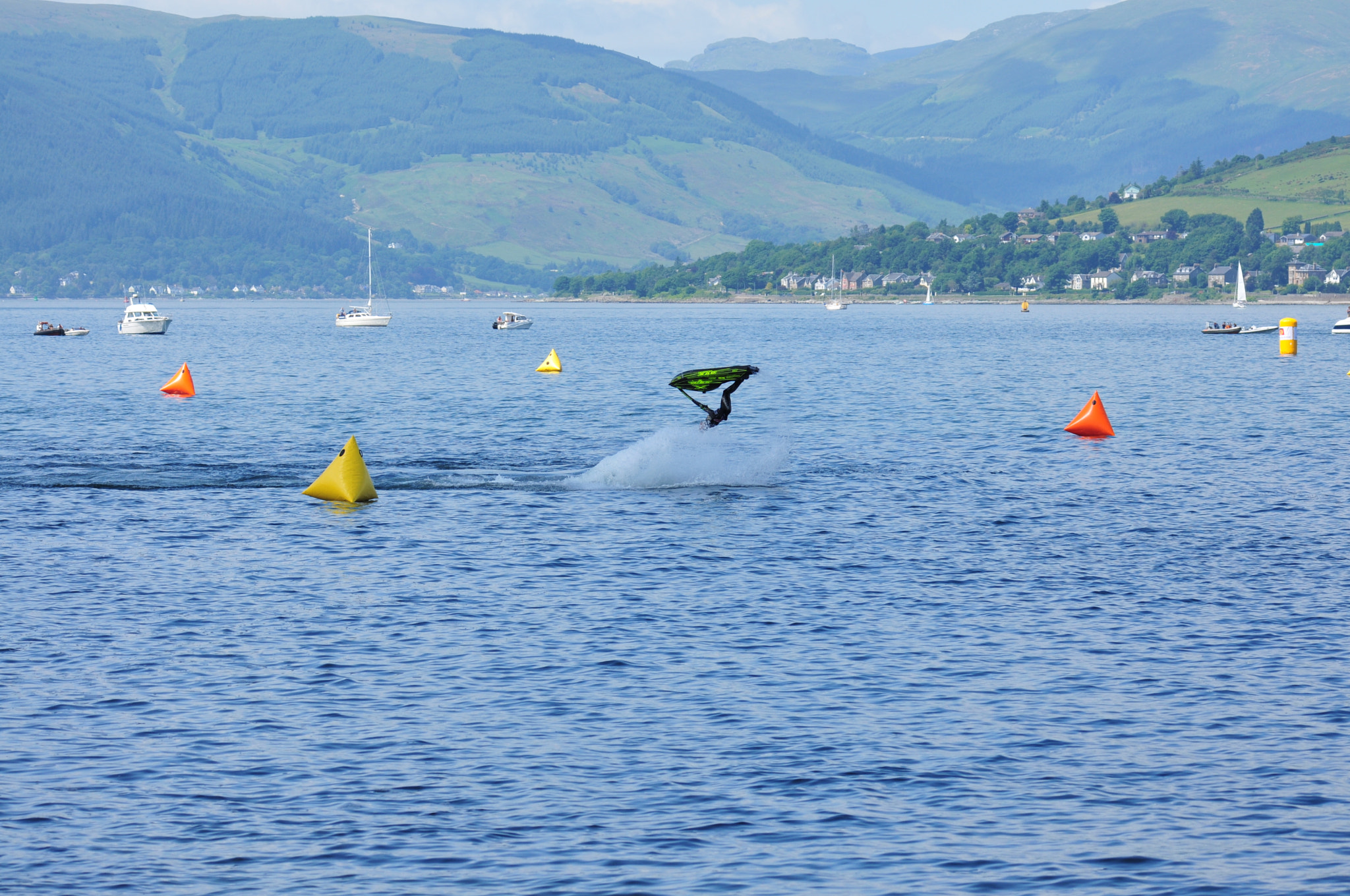 Sigma 120-400mm F4.5-5.6 DG OS HSM sample photo. Very skilful photography