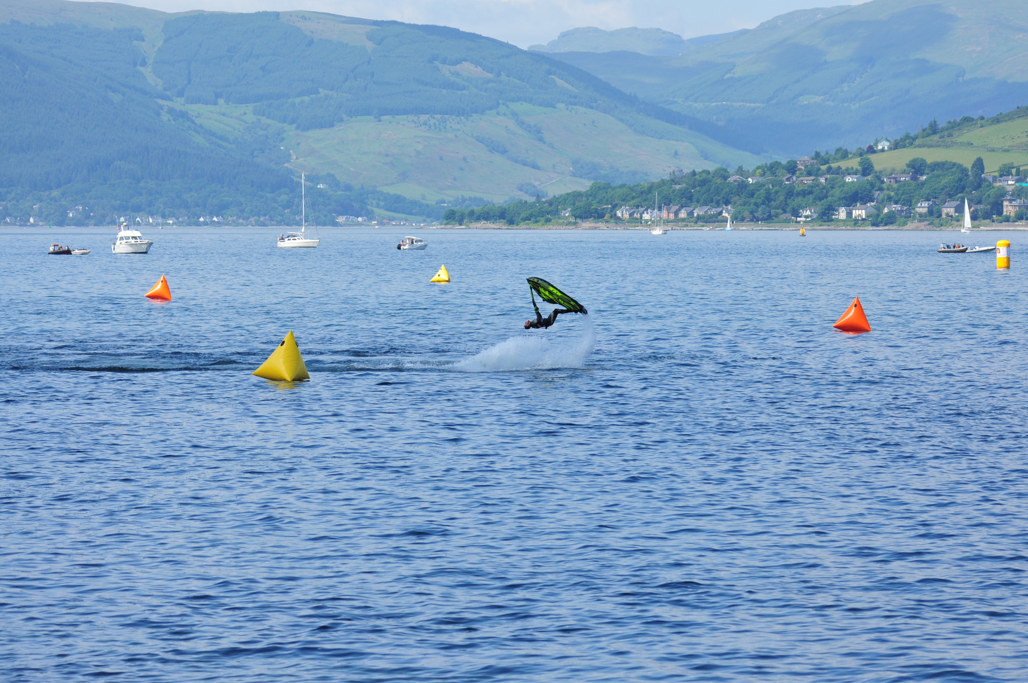 Sigma 120-400mm F4.5-5.6 DG OS HSM sample photo. Very skilful photography