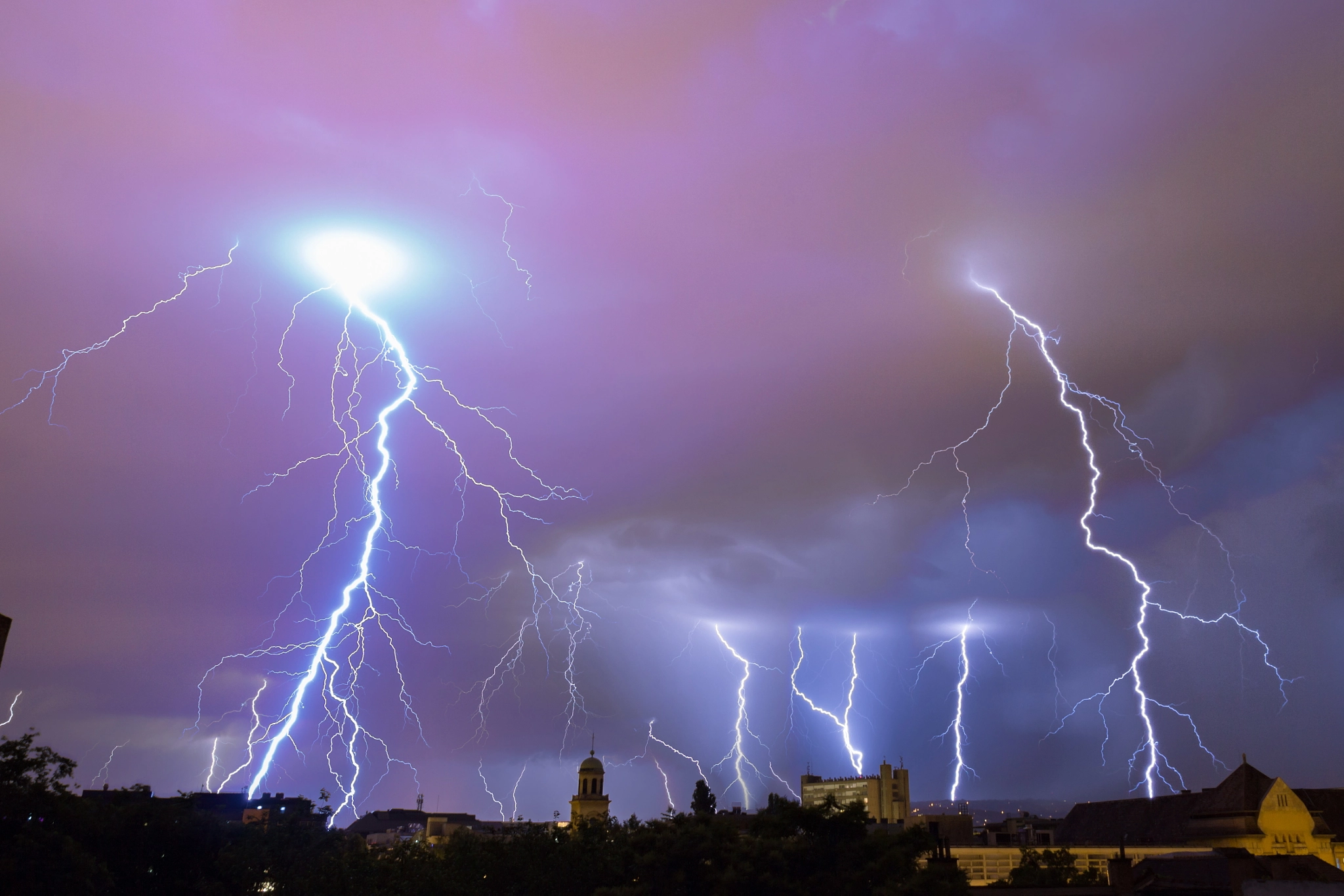 Sigma 17-70mm F2.8-4 DC Macro OS HSM sample photo. Thunderstorm photography