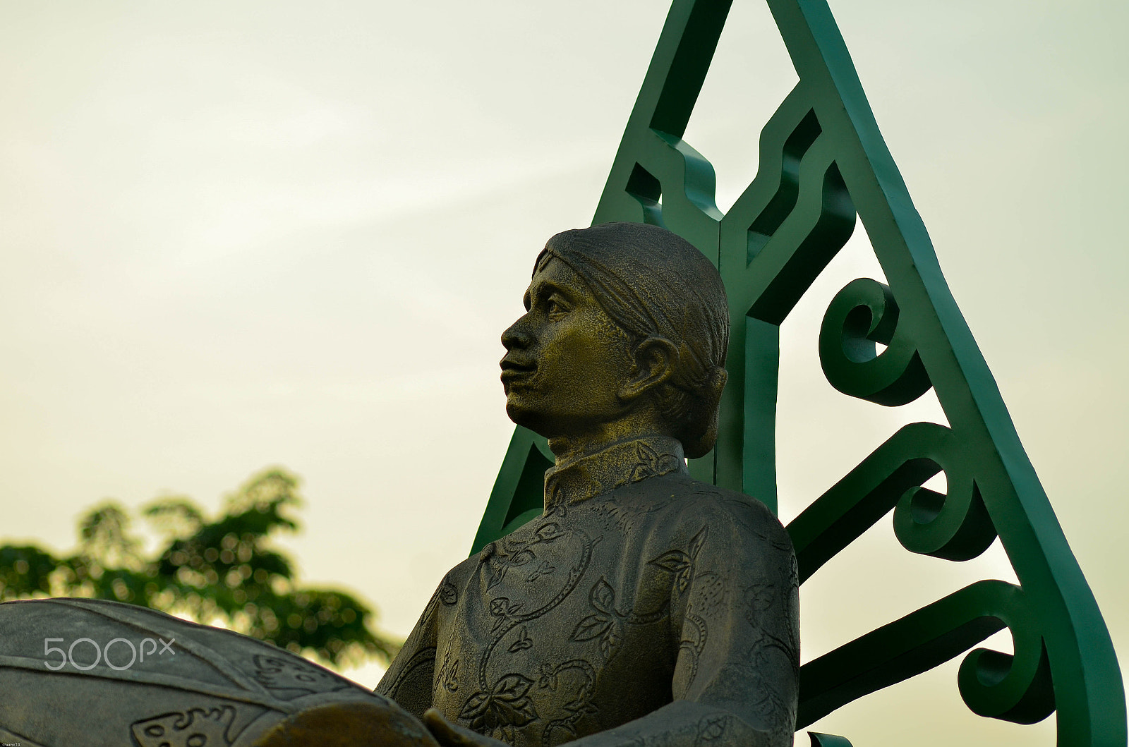 Nikon D7000 + AF Nikkor 70-210mm f/4-5.6 sample photo. Be positif!!! photography