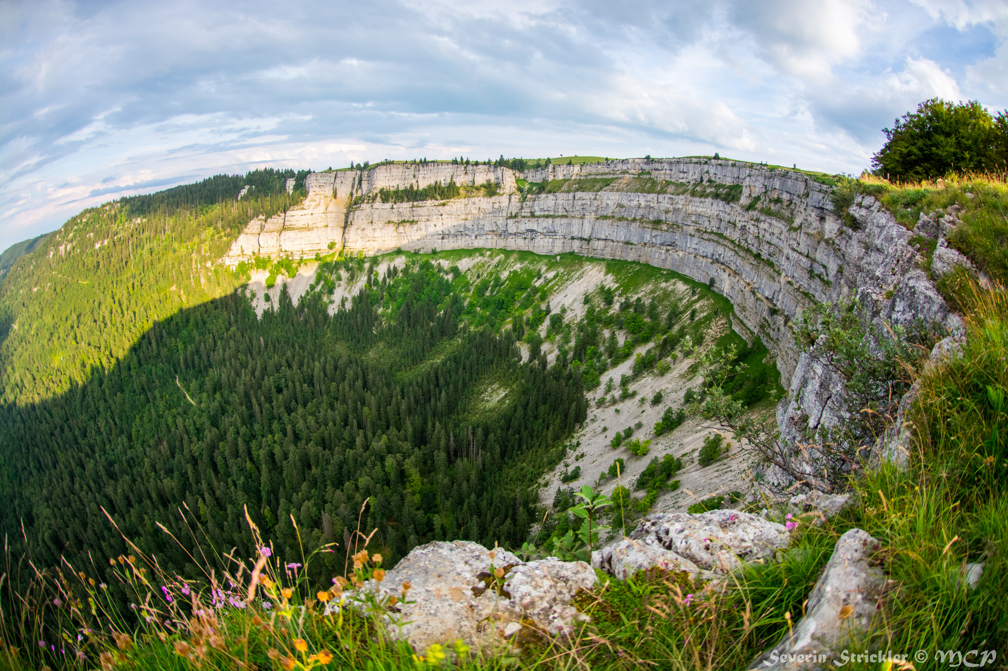 Nikon AF DX Fisheye-Nikkor 10.5mm F2.8G ED sample photo. Creux de van, neuchâtel photography