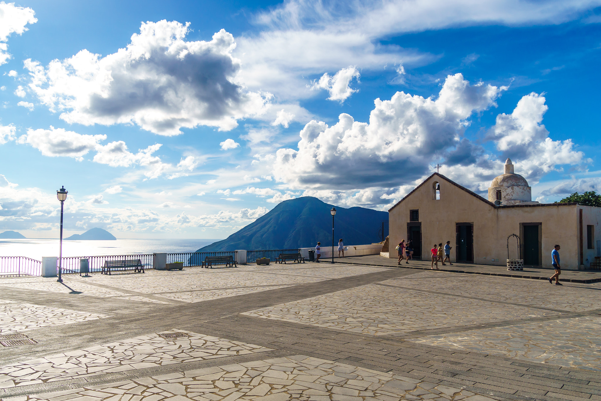 Sony ILCA-77M2 + Sigma 17-70mm F2.8-4.5 (D) sample photo. Outlook to salina island photography