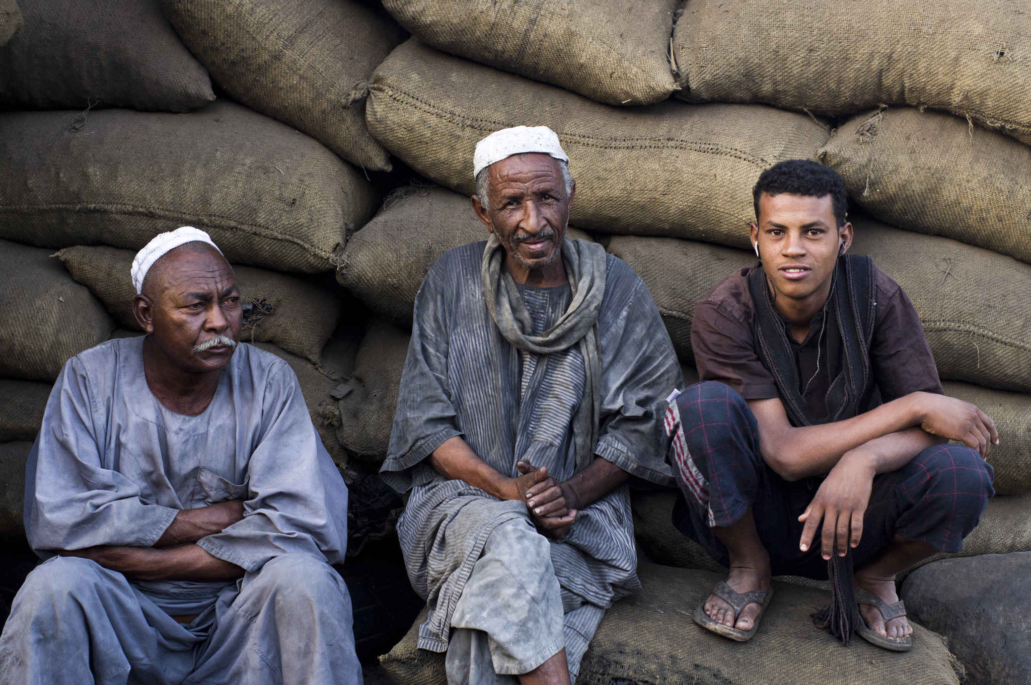 Pentax K-3 + Pentax smc FA 50mm F1.4 sample photo. Coal sellers in omdurman photography