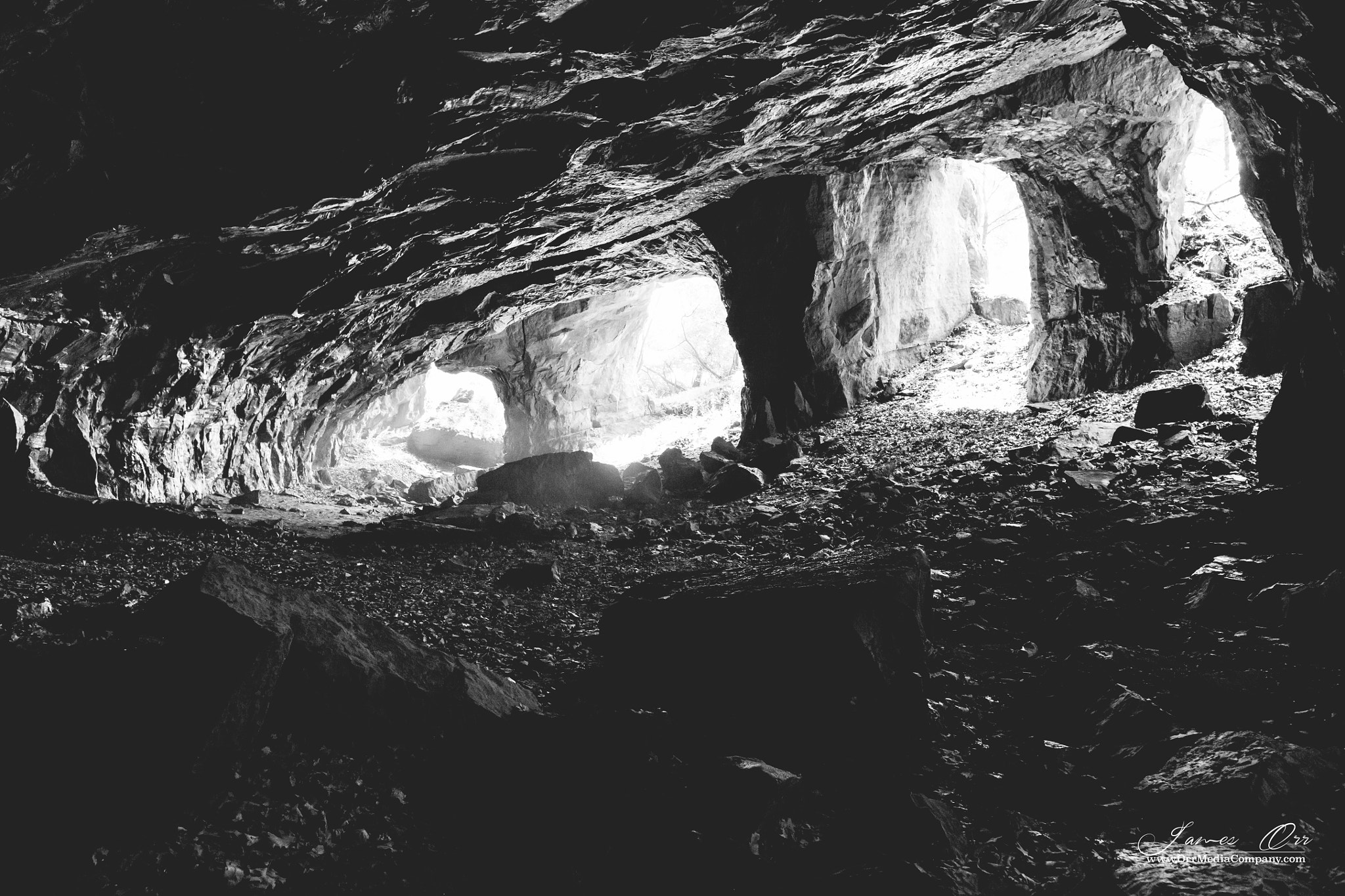 Canon EOS 5DS + Canon EF 24mm F1.4L II USM sample photo. Rosendale ny caves photography