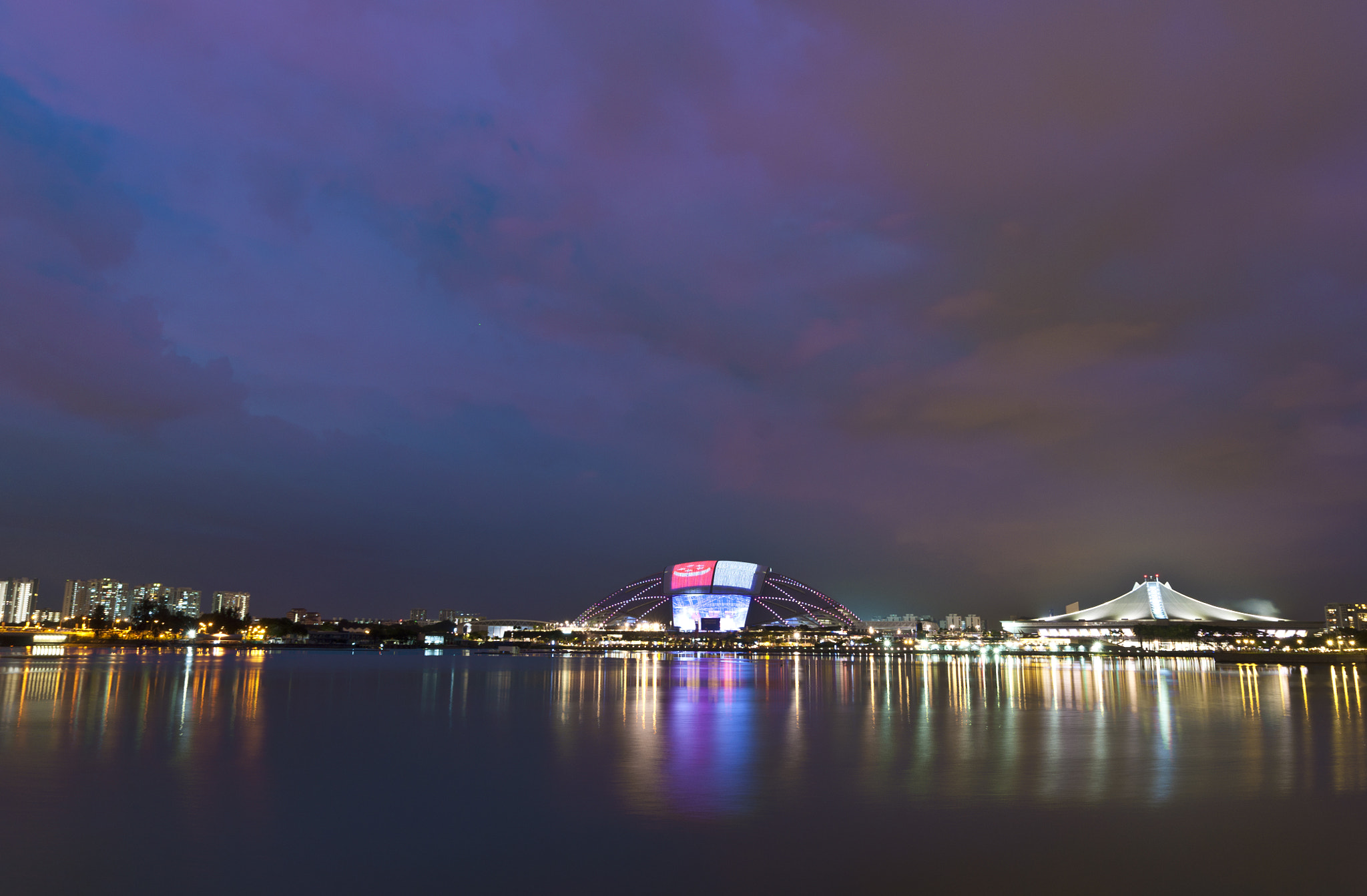 Nikon D5000 + Sigma 10-20mm F3.5 EX DC HSM sample photo. Blue hour photography