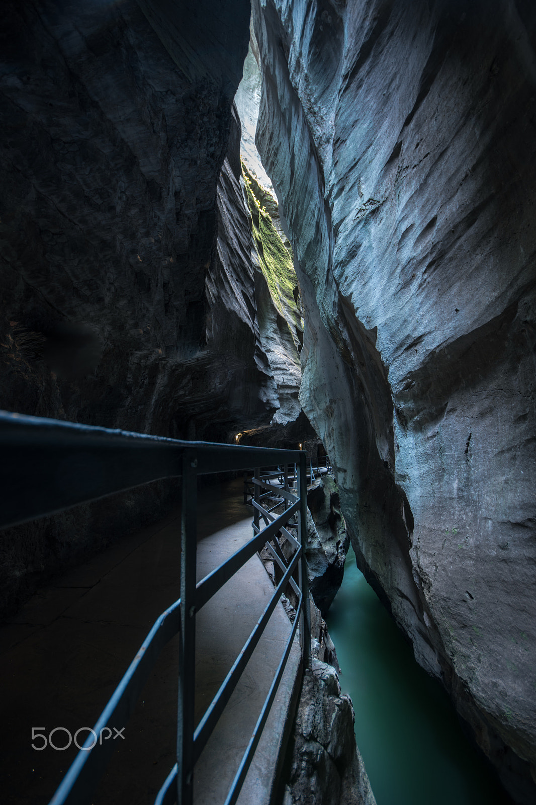 Sigma 10-20mm F4-5.6 EX DC HSM sample photo. Aare canyon photography