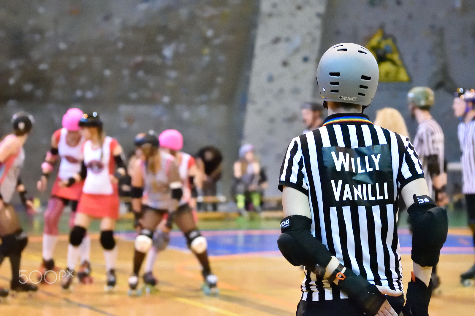 Sigma 70-300mm F4-5.6 APO DG Macro sample photo. Praguecityrollerderby photography