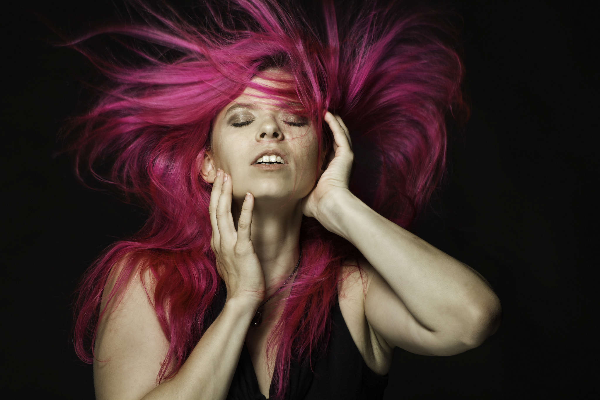 Sigma 55-200mm f/4-5.6 DC sample photo. Pink explosion photography
