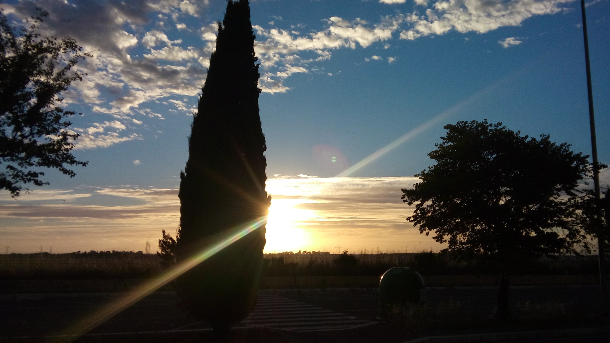 LG LBello sample photo. Sun photography