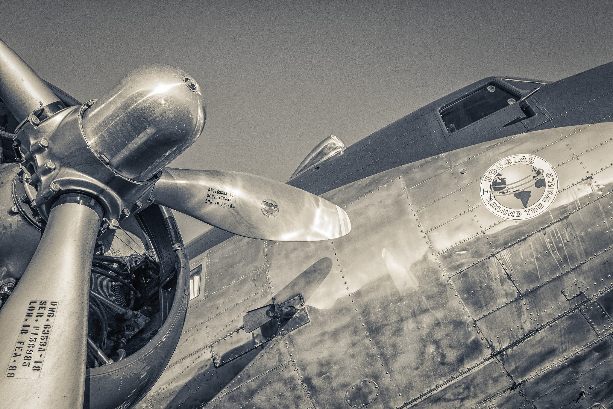Fujifilm XF 10-24mm F4 R OIS sample photo. Dc-3 osh 2016 photography