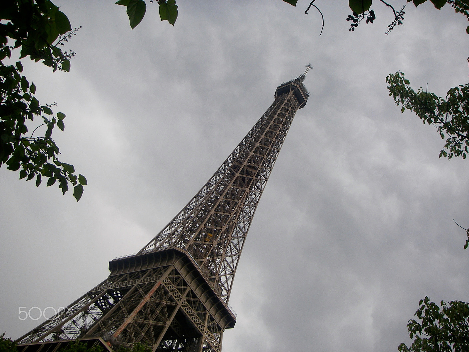 Olympus SP700 sample photo. Eiffel tower photography