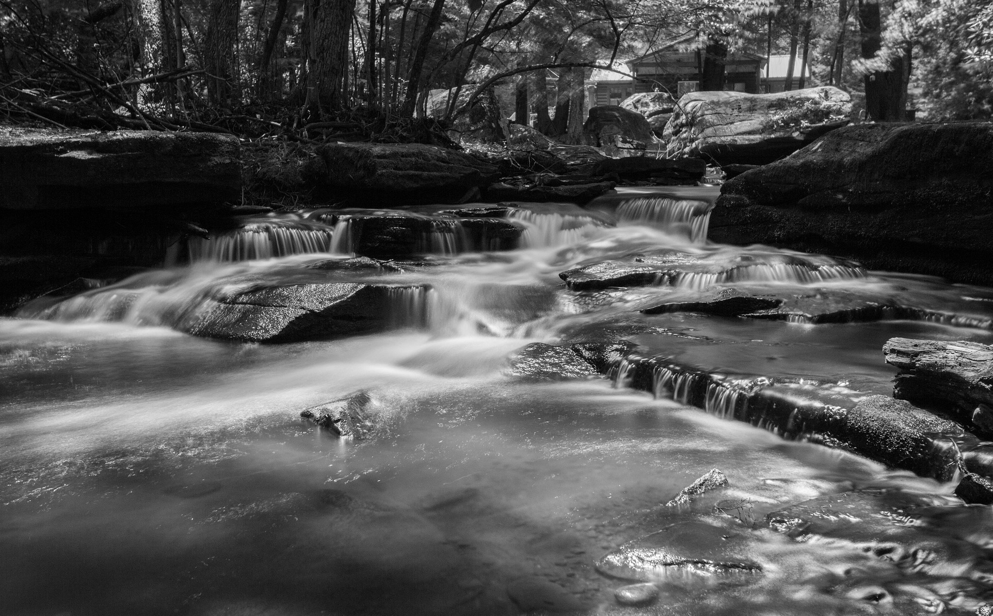 Canon EF-S 10-22mm F3.5-4.5 USM sample photo. Flowing through smallwood photography