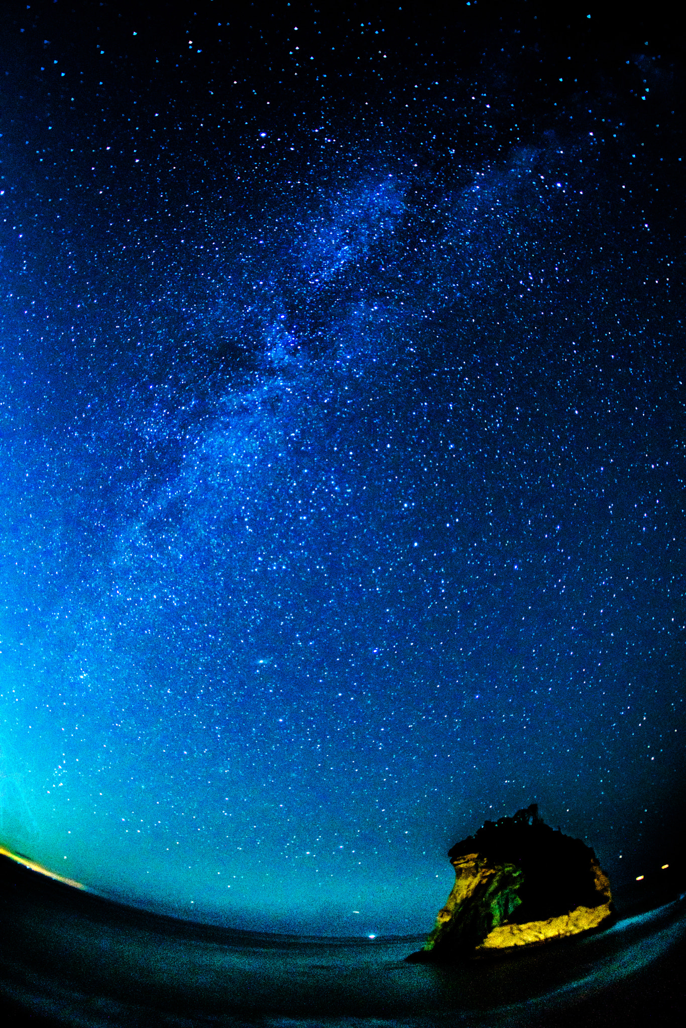 Sony a7R II + Sony 16mm F2.8 Fisheye sample photo. Milky way and seashore photography