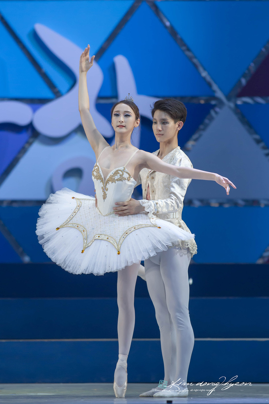 Canon EF 300mm f/2.8L sample photo. Ballerina photography