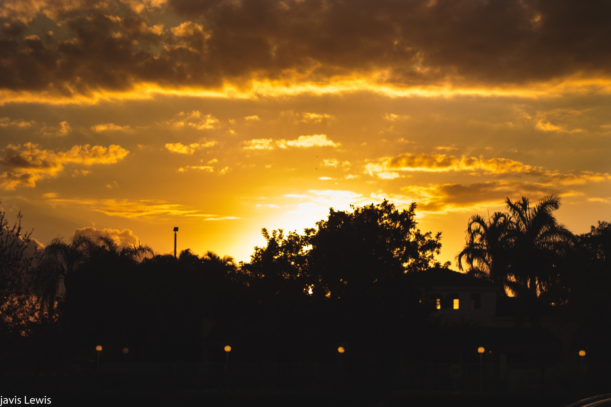 Canon EOS 1100D (EOS Rebel T3 / EOS Kiss X50) + Canon EF 50mm F1.8 II sample photo. Sunset by me photography