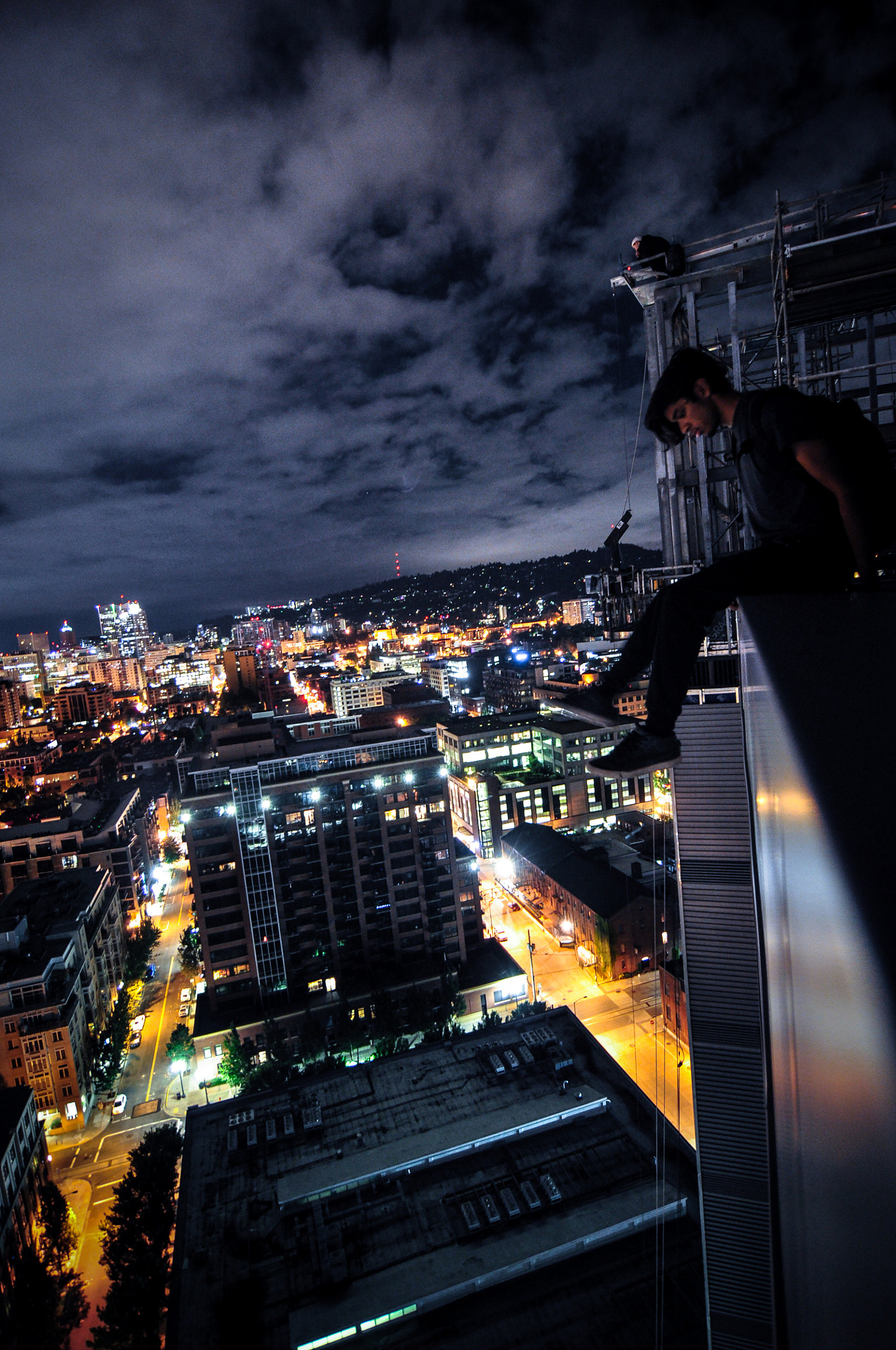 Tokina AT-X Pro 12-24mm F4 (IF) DX sample photo. Portland rooftops photography