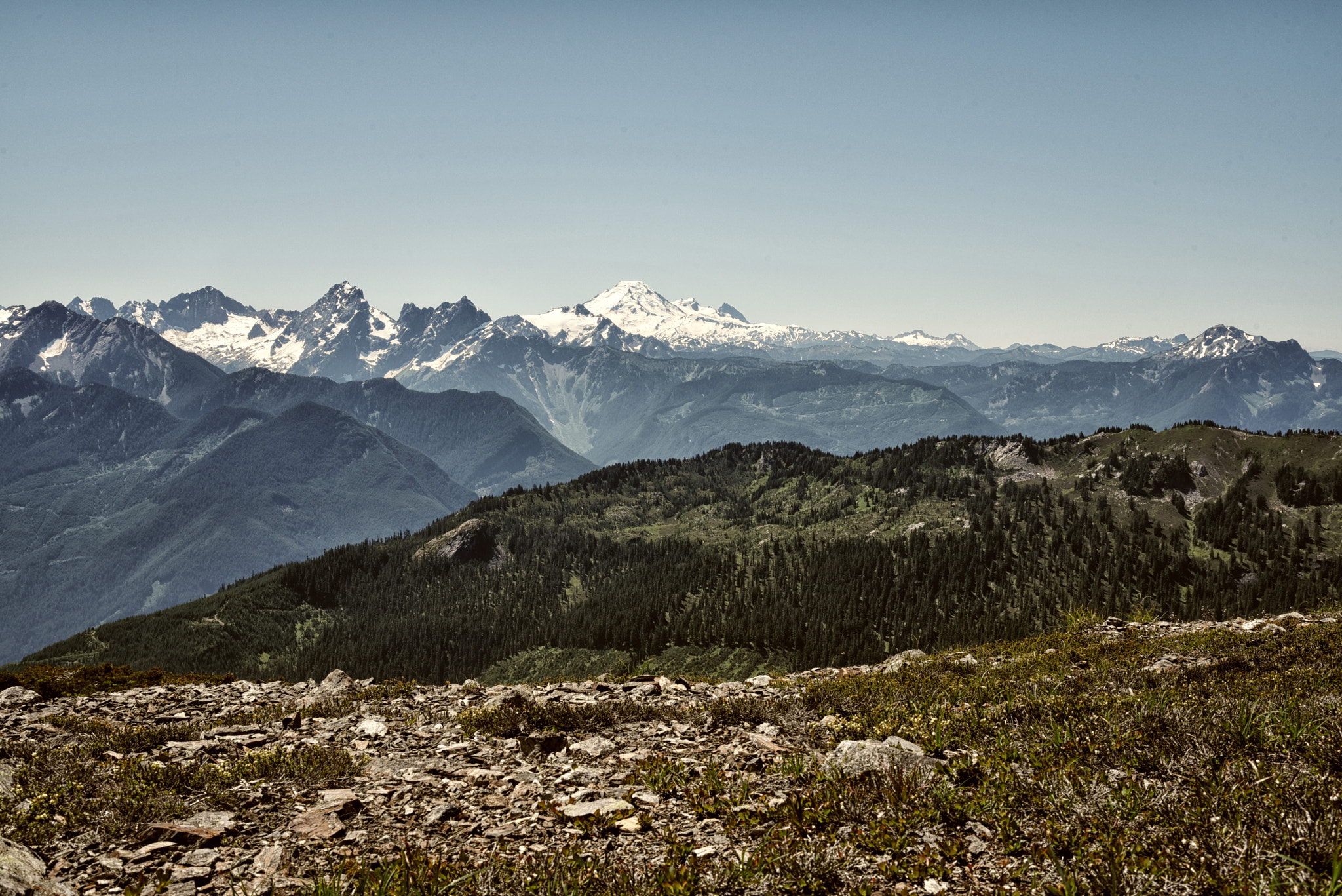 AF Zoom-Nikkor 35-80mm f/4-5.6D N sample photo. Mt baker photography