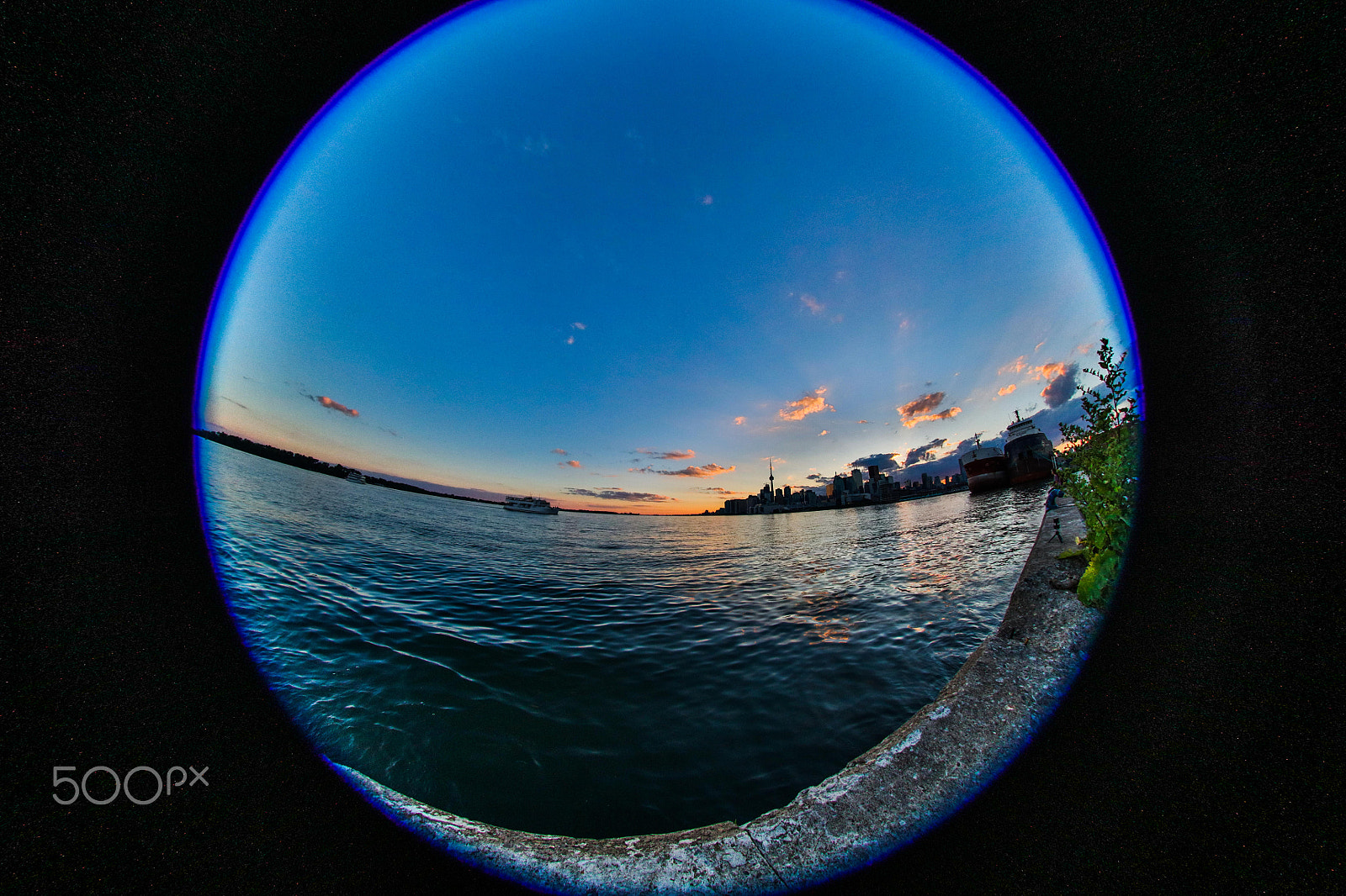 Canon EOS 5DS + Canon EF 8-15mm F4L Fisheye USM sample photo. Toronto and waterfront - a la fisheye photography