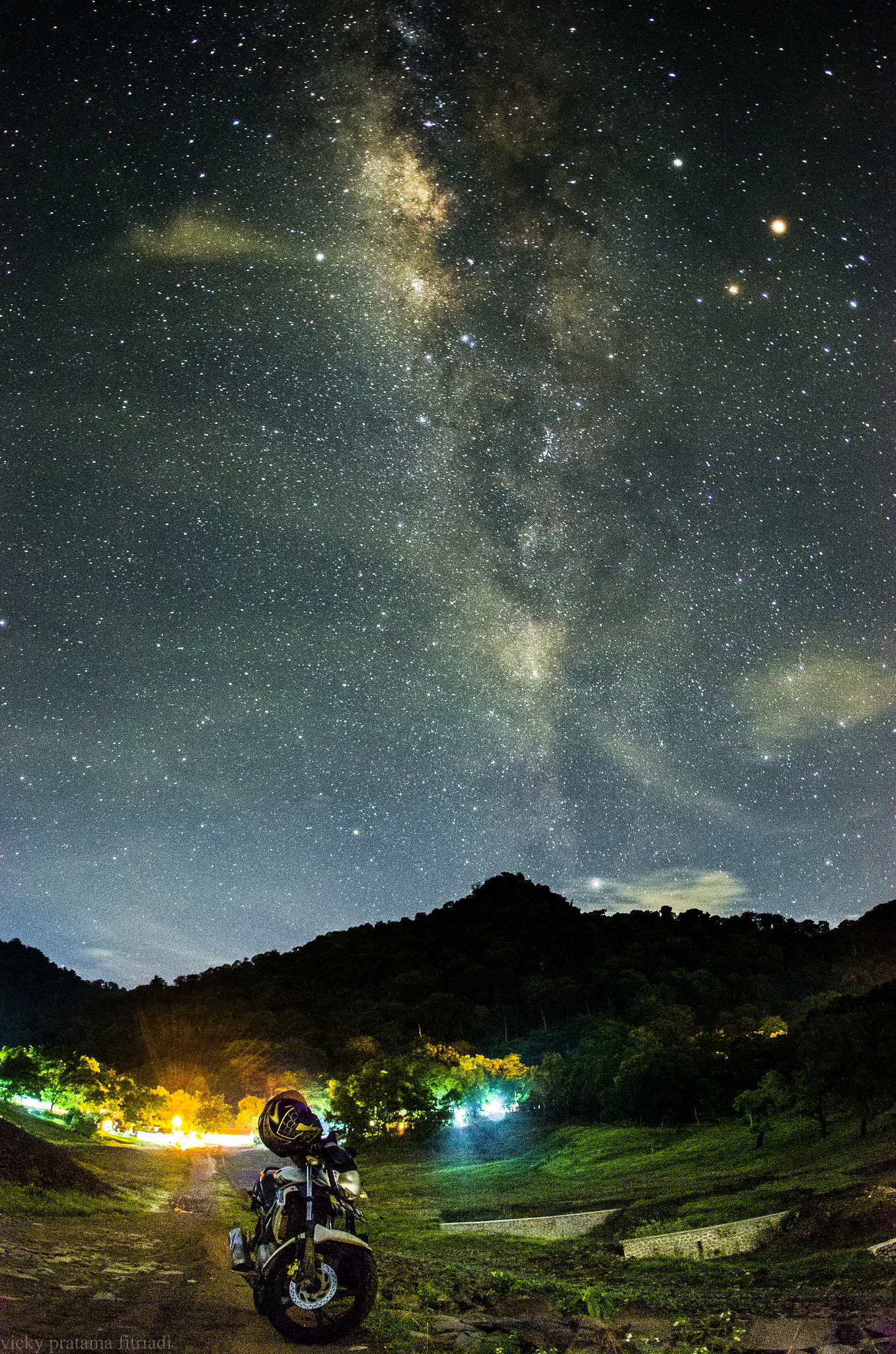 Nikon D7000 + Sigma 15mm F2.8 EX DG Diagonal Fisheye sample photo. Night rider photography