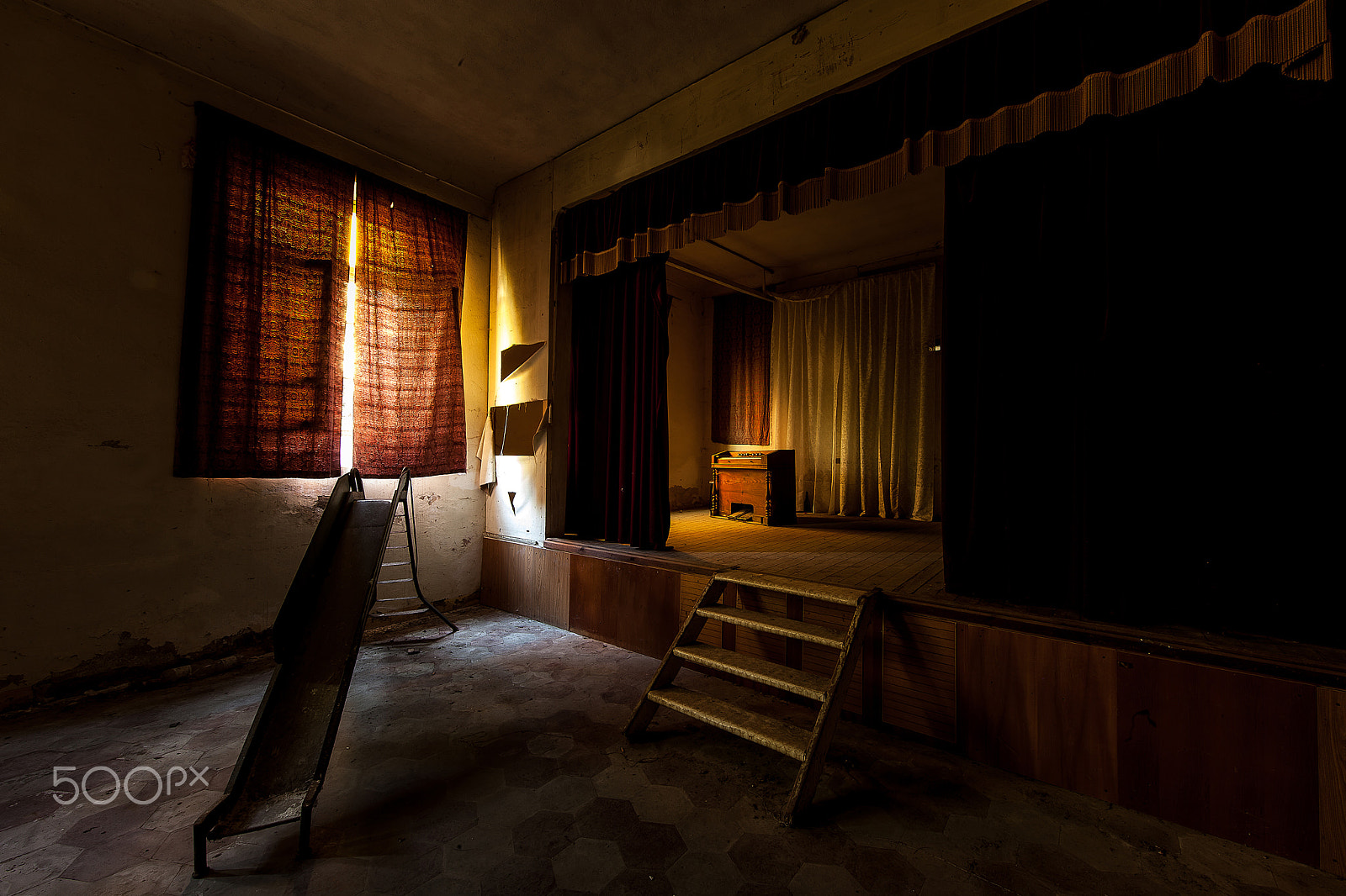 Canon EF 14mm F2.8L II USM sample photo. Stage photography