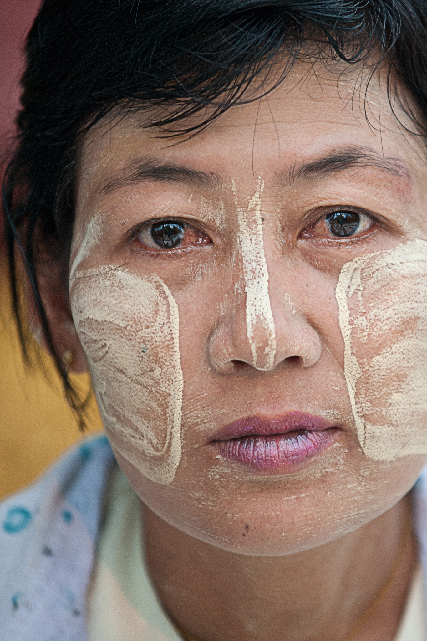 AF-S Zoom-Nikkor 80-200mm f/2.8D IF-ED sample photo. Burmese woman photography