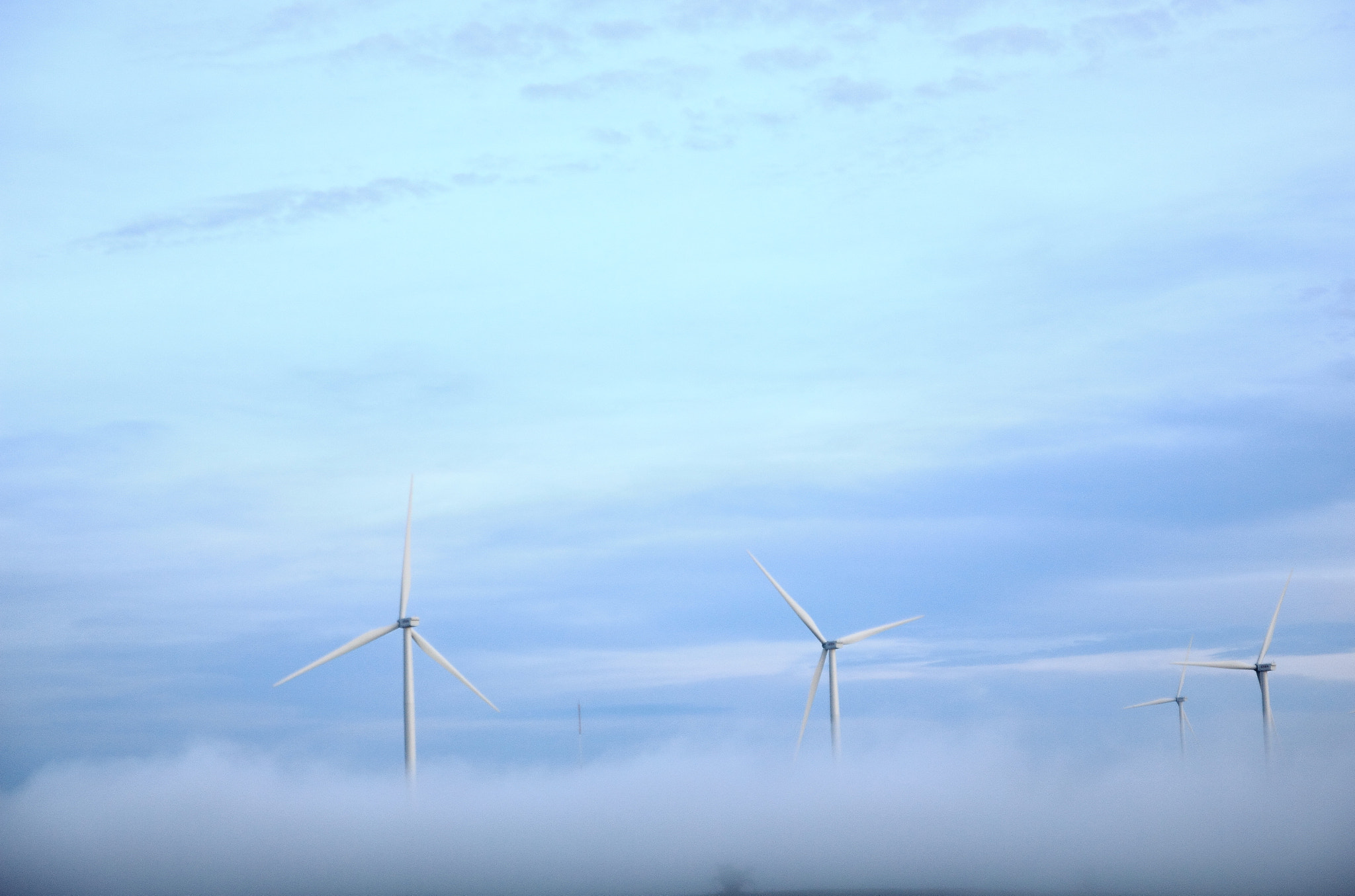 Canon 17-50mm sample photo. Wind power photography