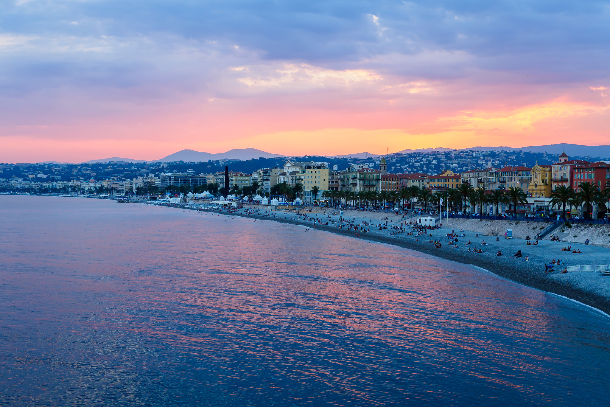 Olympus OM-D E-M10 II + LUMIX G 20/F1.7 II sample photo. Sunset in nice photography