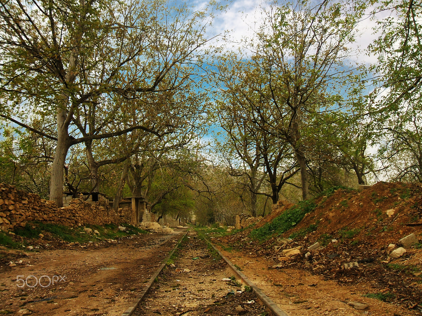 Fujifilm FinePix A400 sample photo. [wadi barada railway] photography