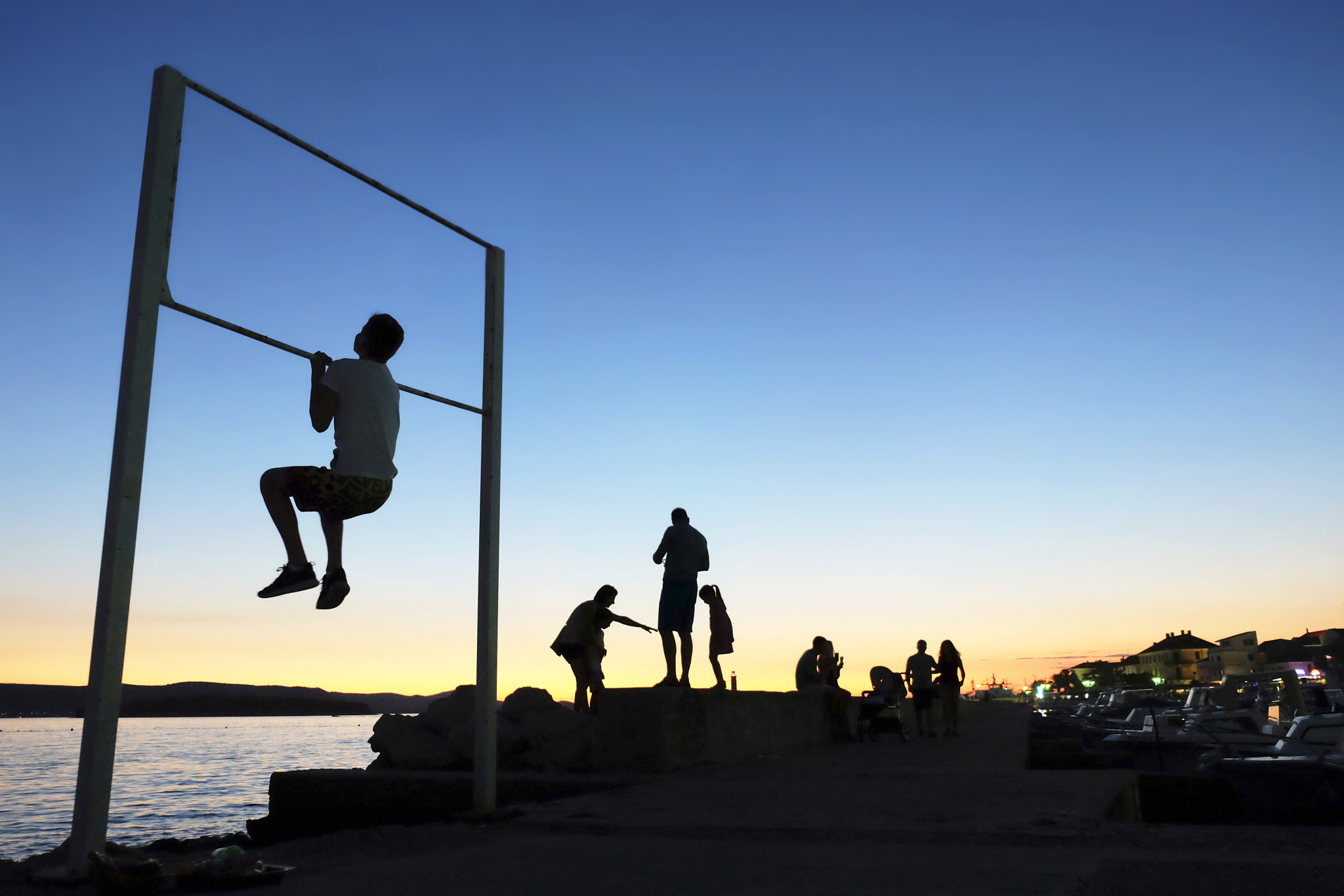 Fujifilm X-M1 + Fujifilm XF 18-55mm F2.8-4 R LM OIS sample photo. Summer evening photography
