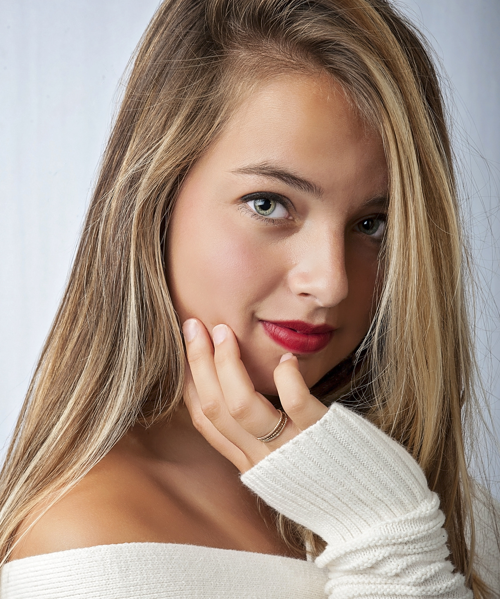 Nikon D3 sample photo. Sweater photography