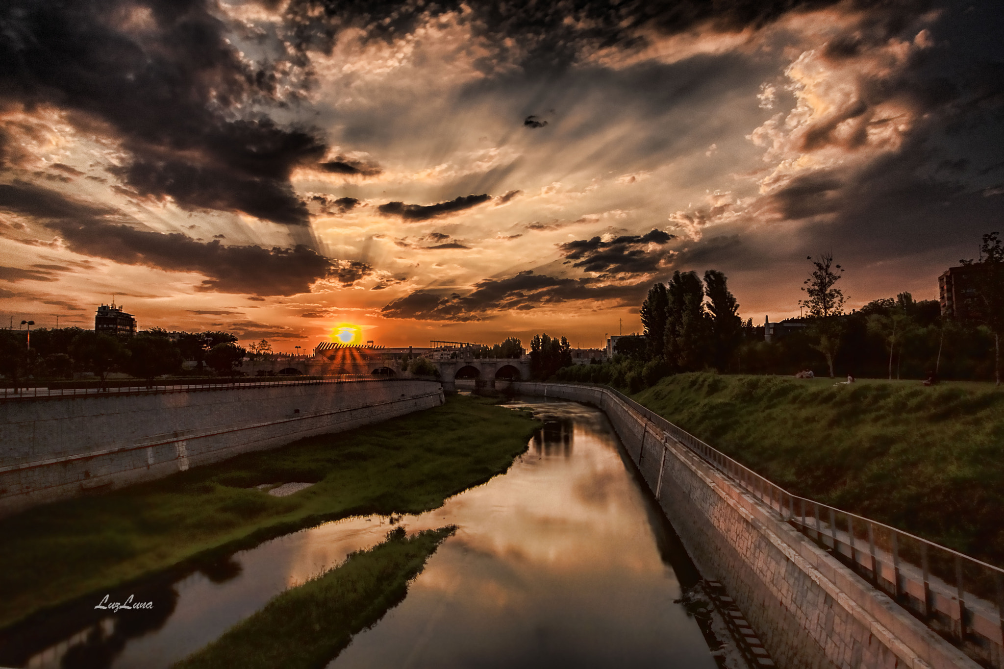 Sigma 10-20mm F3.5 EX DC HSM sample photo. Sunset over the river photography