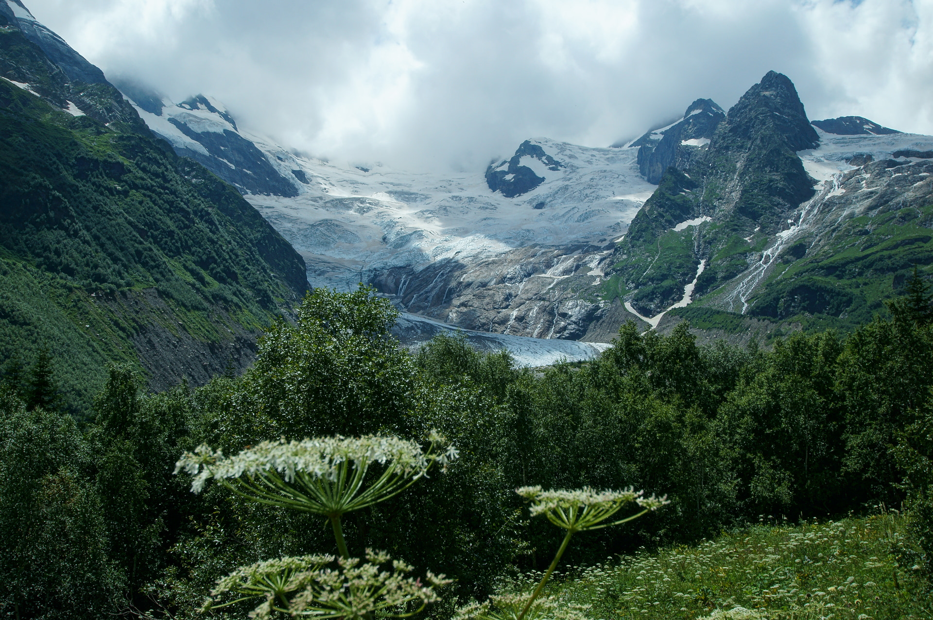 Sony SLT-A57 + Tamron Lens (255) sample photo. Alibek glacier photography