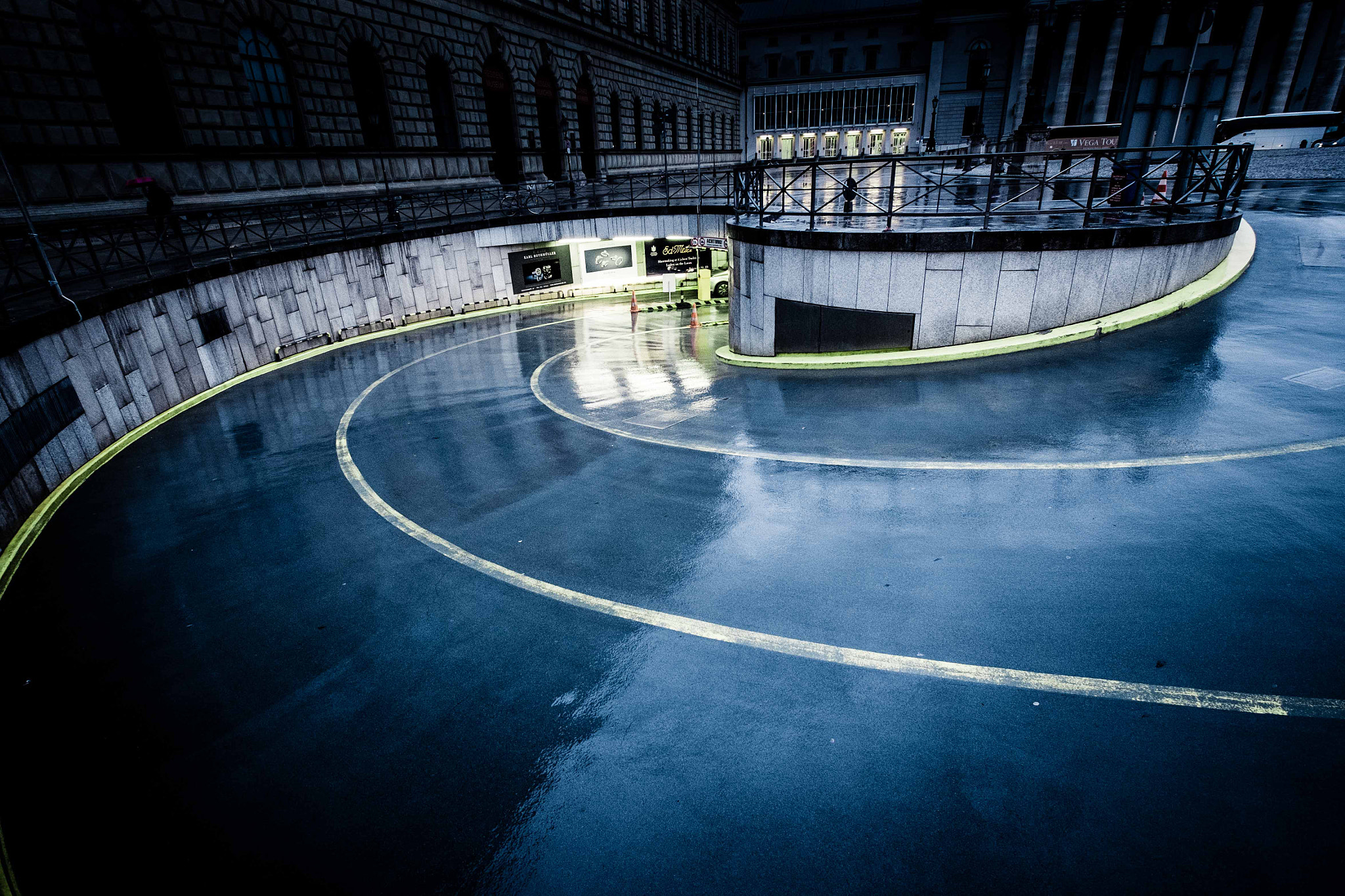 Fujifilm X-E1 + Fujifilm XF 10-24mm F4 R OIS sample photo. Funnel photography